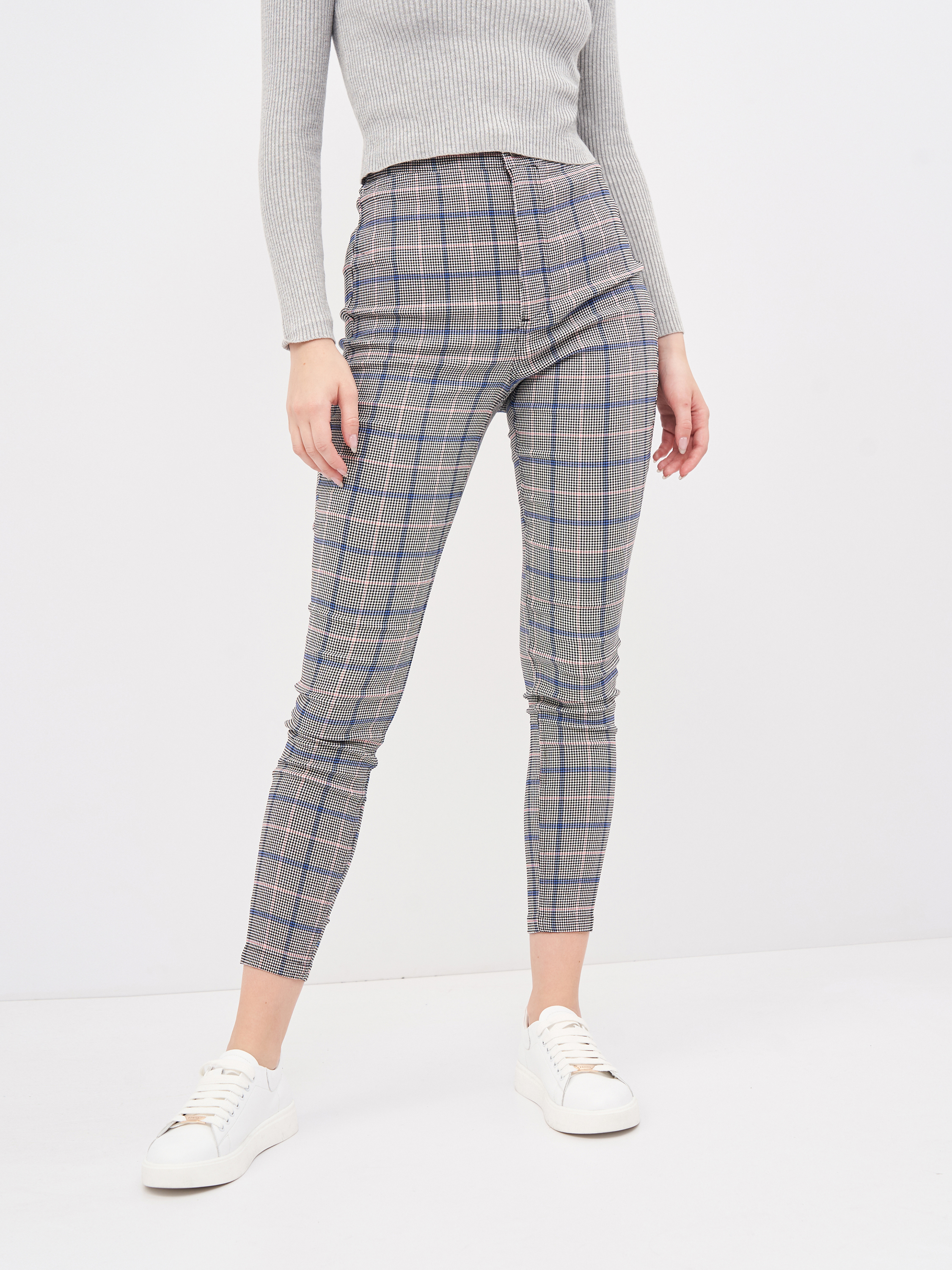 

Брюки Pull & Bear 5679/322/620 38 Голубо-белые