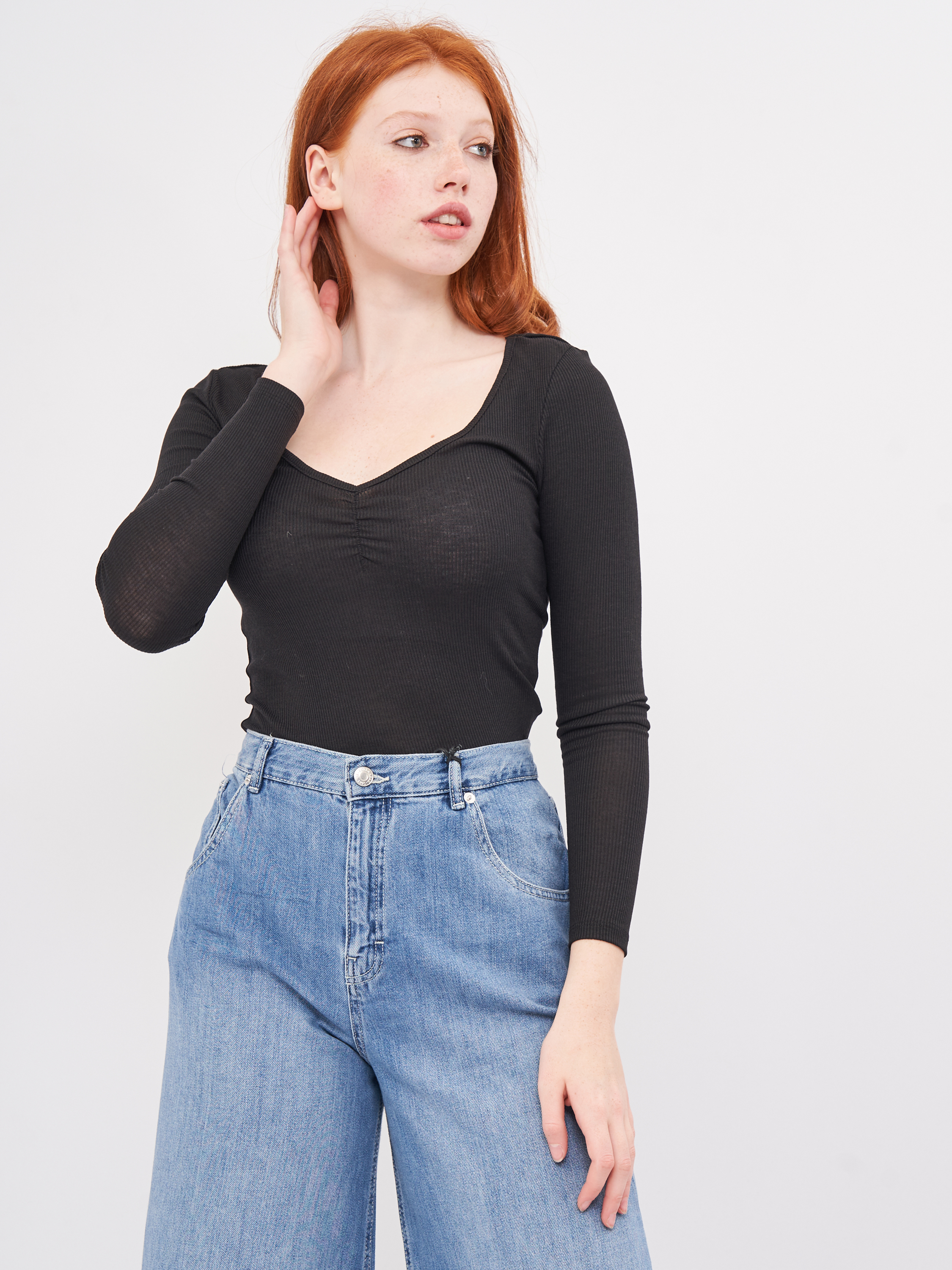 

Лонгслив Pull & Bear 9245/385/800 M Черный