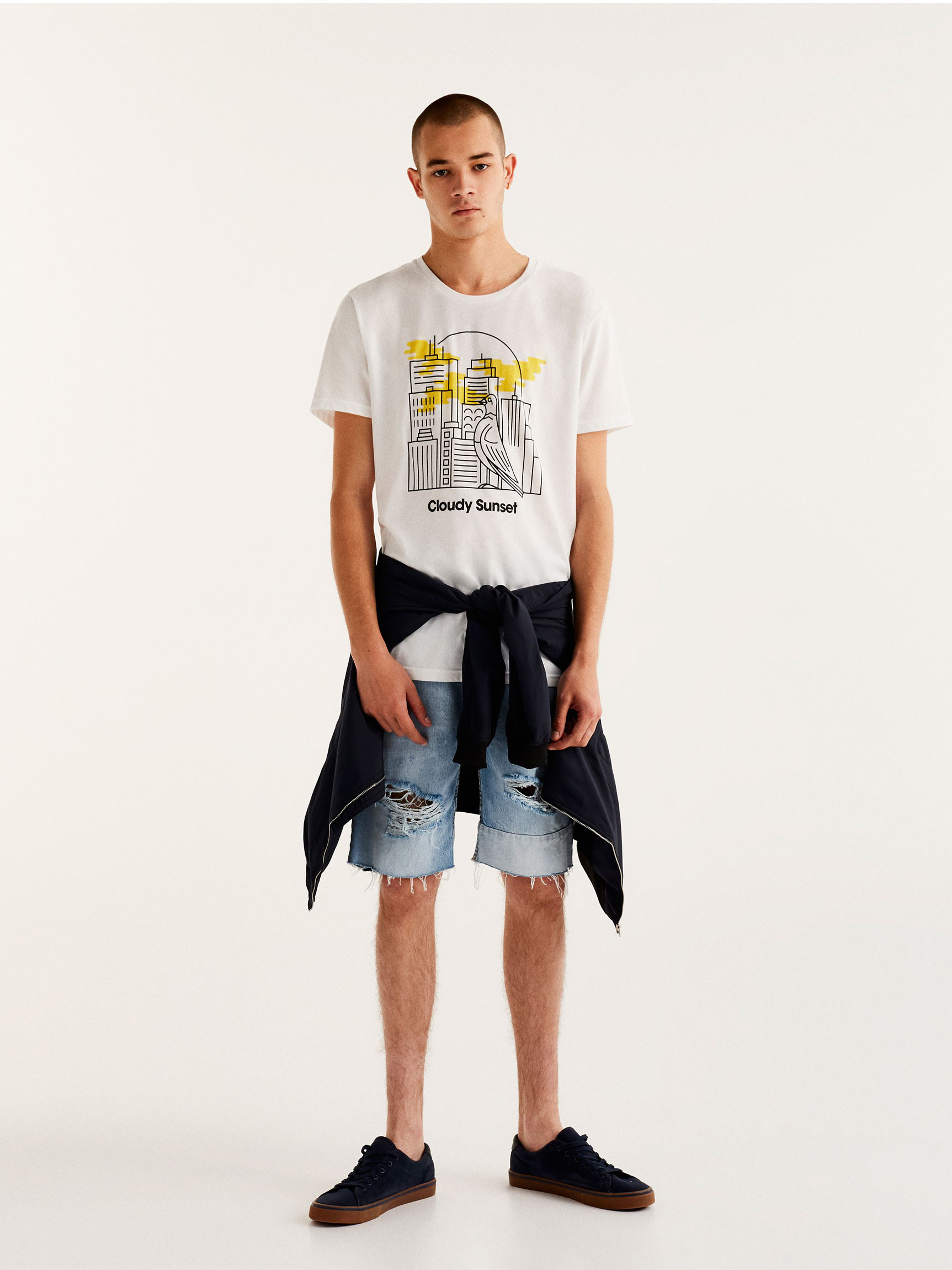 

Футболка Pull & Bear 09235565250 XS Белая