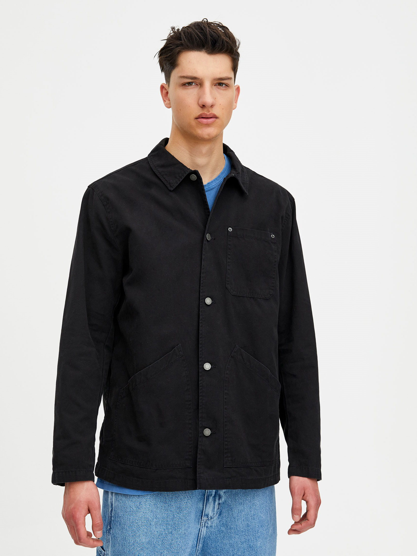 

Джинсовая куртка Pull & Bear 05710515800 M Черная
