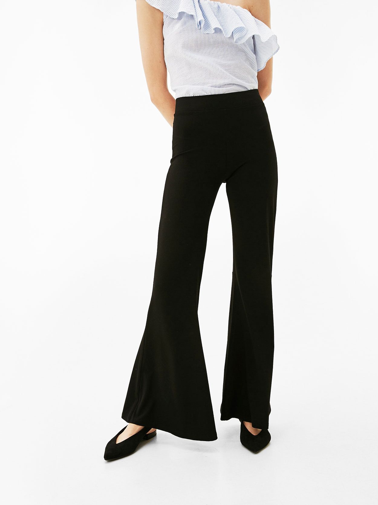 

Брюки Bershka 00083326800 M Черные