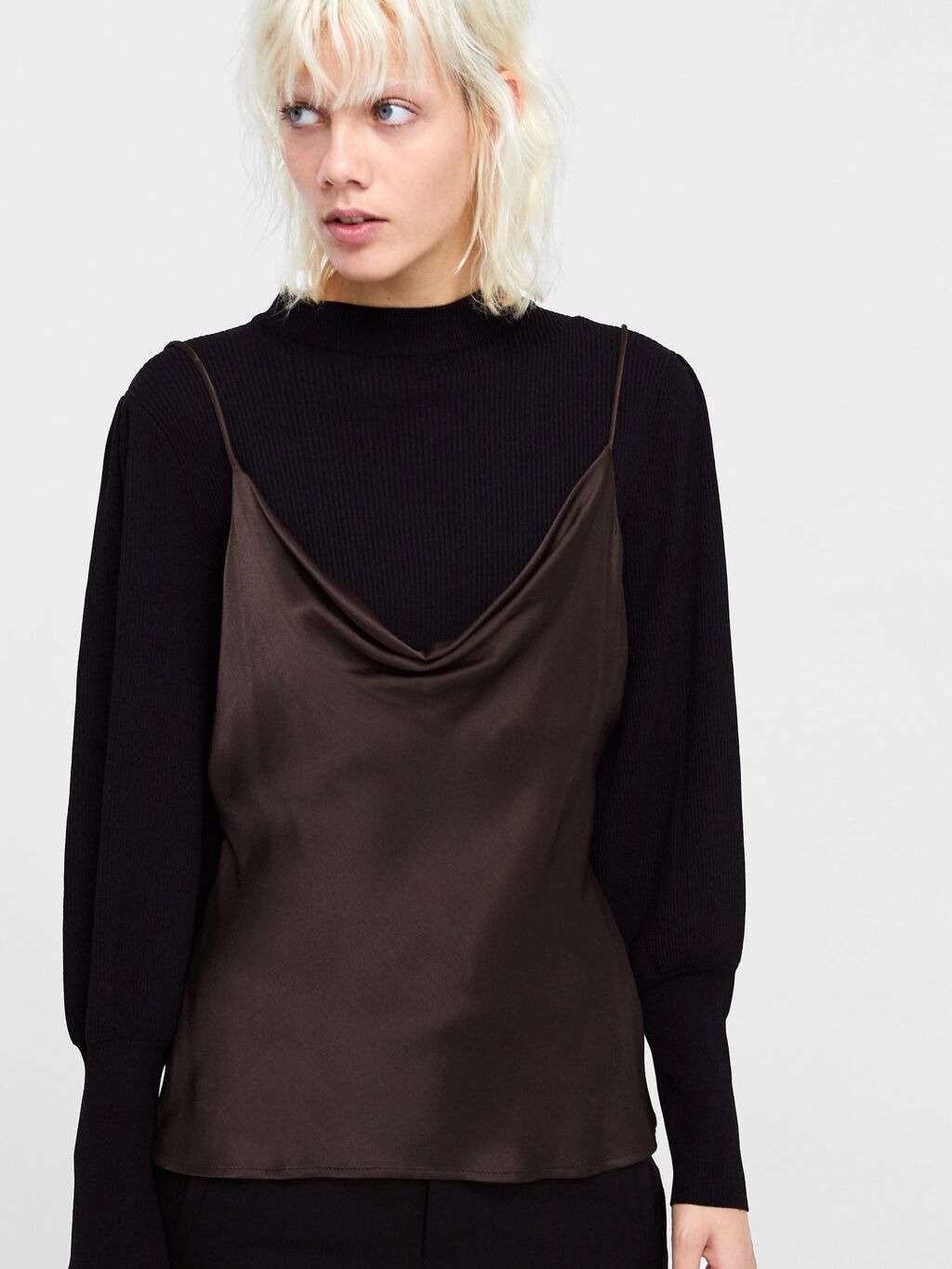 

Топ Zara 01165156717 М Хаки