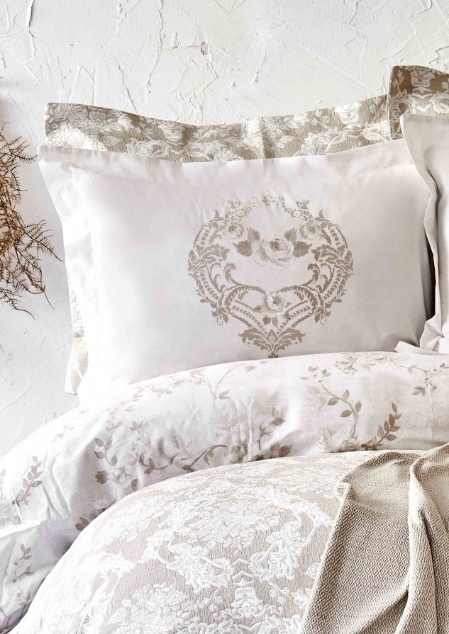 

Комплект постельного белья Karaca Home Quatre Royal Сатин Gold 200х220 Золотой (svt-2000022254496)
