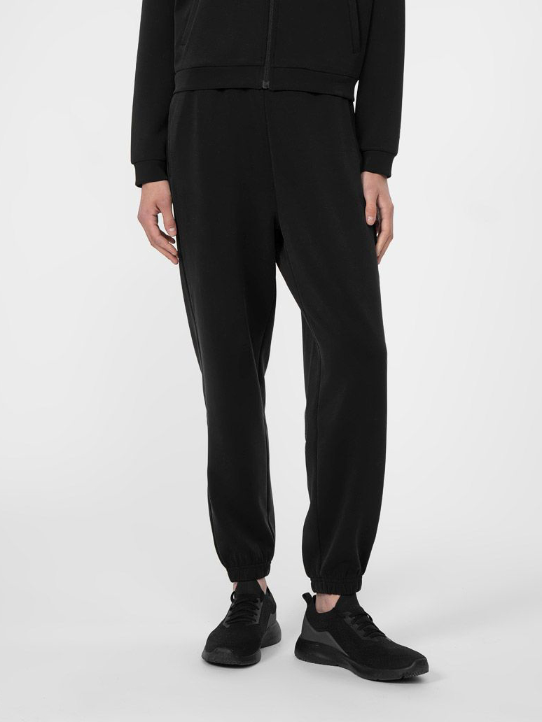 Акція на Спортивні штани жіночі 4F Trousers Cas F150 4FSS23TTROF150-20S XS Чорні від Rozetka