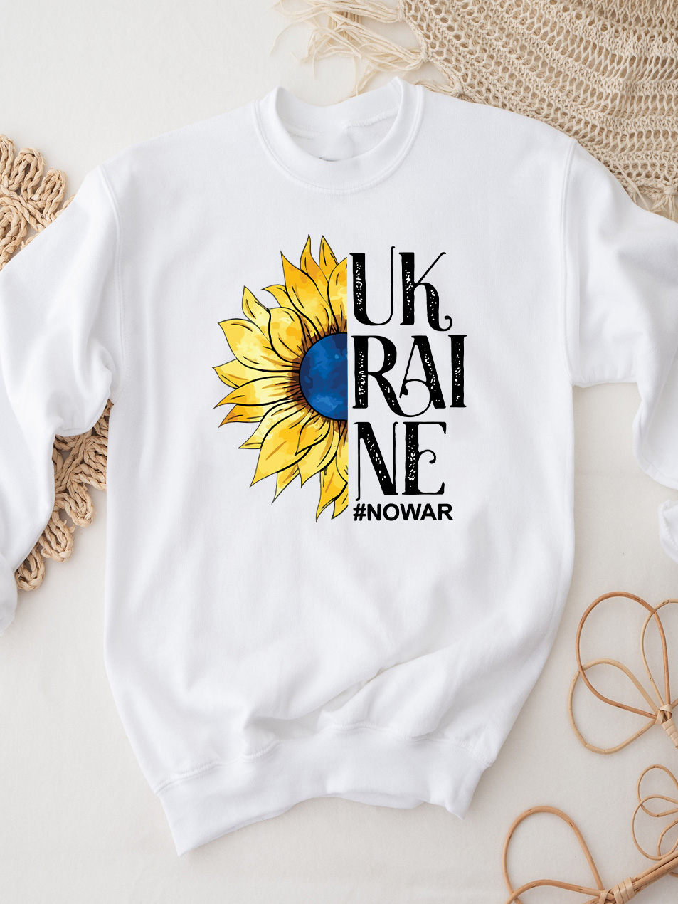 Акція на Світшот жіночий Love&Live Ukraine #NoWar LLP03445 XL Білий з принтом від Rozetka