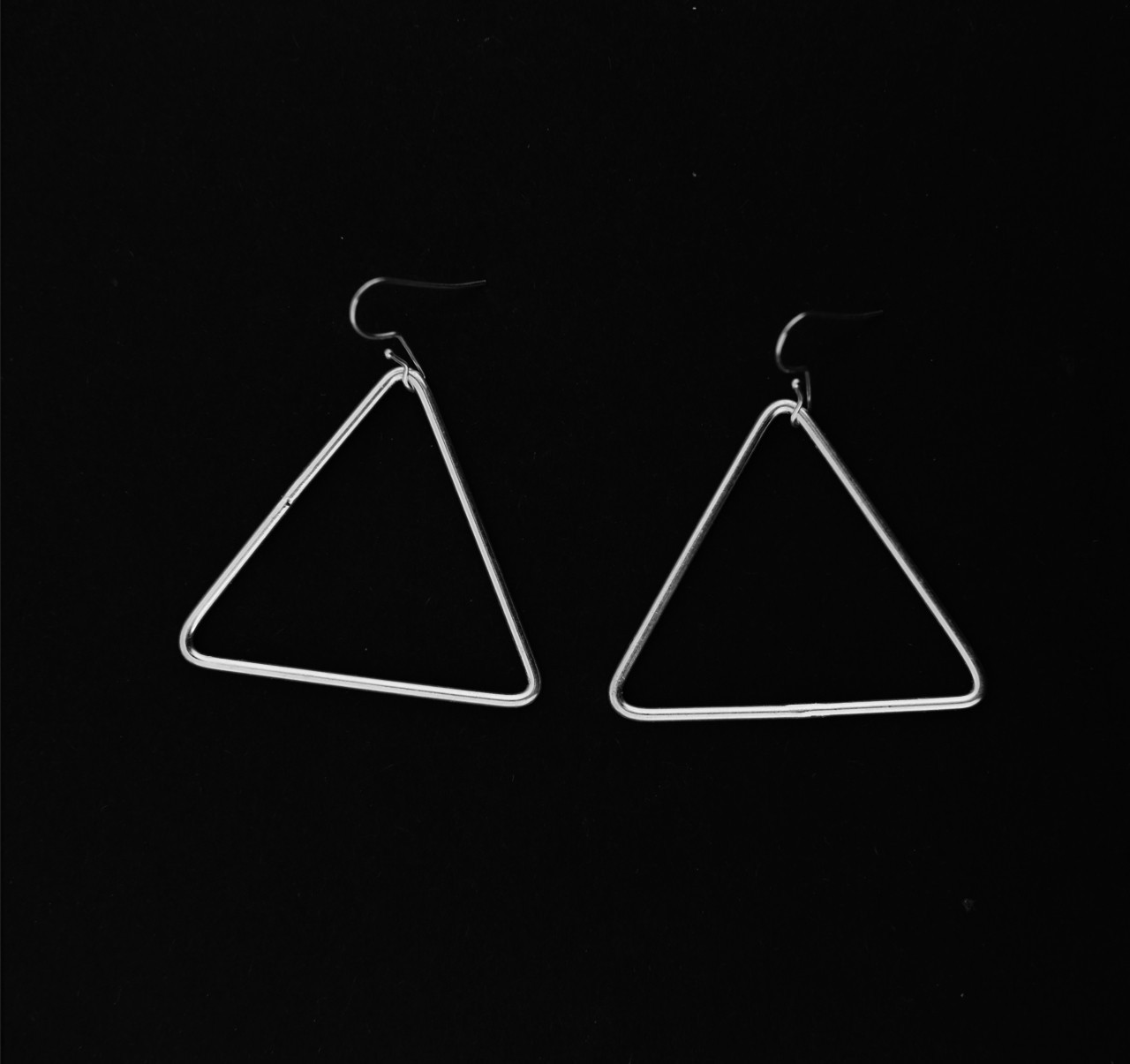 

Серьги Unique Jewellery UJ5 длина 3,5 см Серебряные UJ544