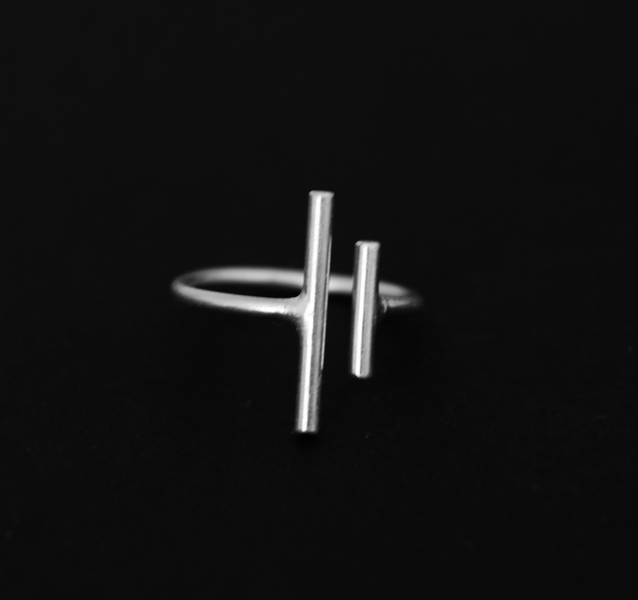 

Кольцо Unique Jewellery UJ8 размер 19 Серебряное UJ817