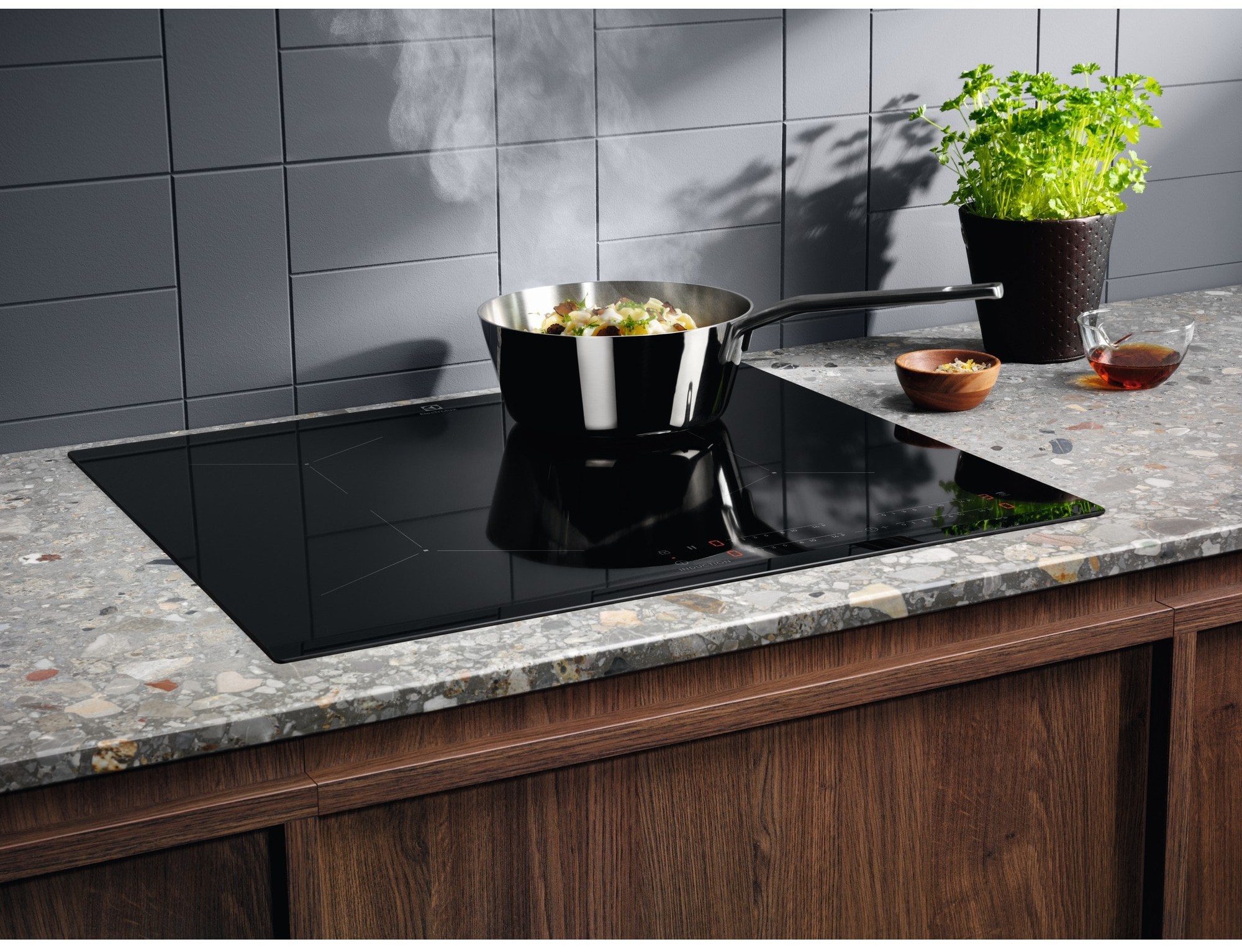 фото Варильна поверхня електрична Electrolux CIT61443