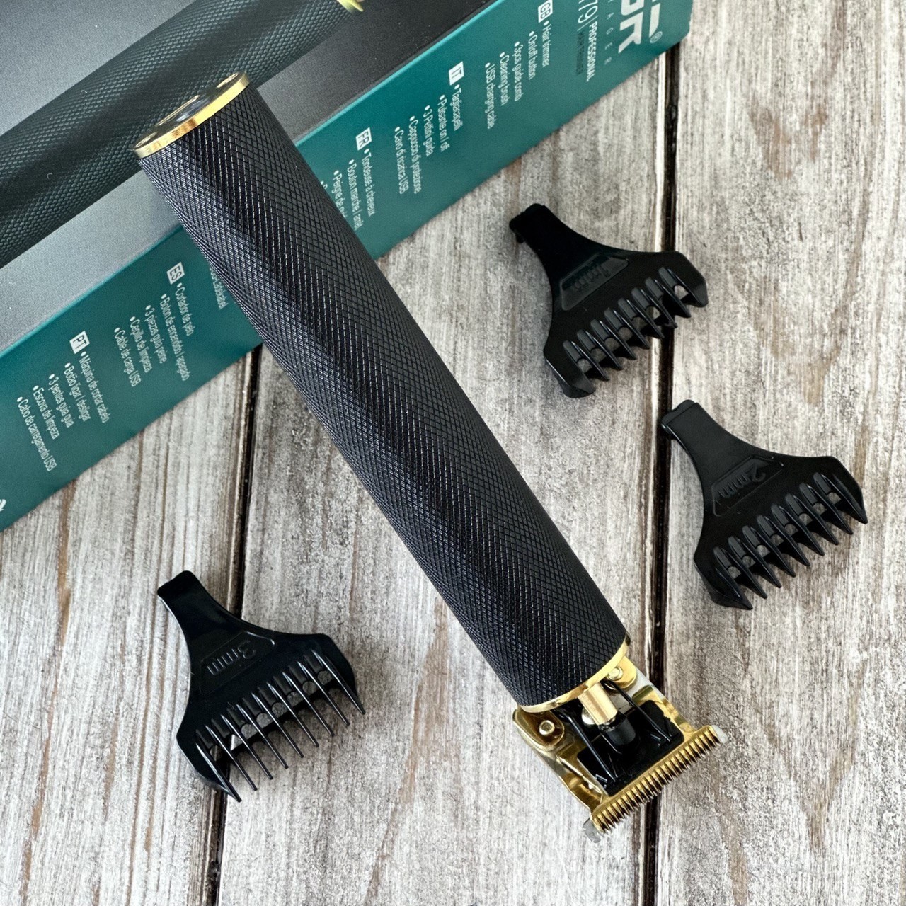 Машинка для стрижки волос, усов и бороды аккумуляторная VGR V-171 с USB ...