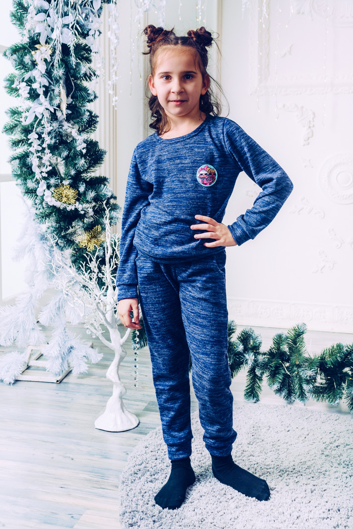 

Костюм GoldenWomen Мягкий для девочки 126-130 Темно-синий Украина (M078-126-130_5)