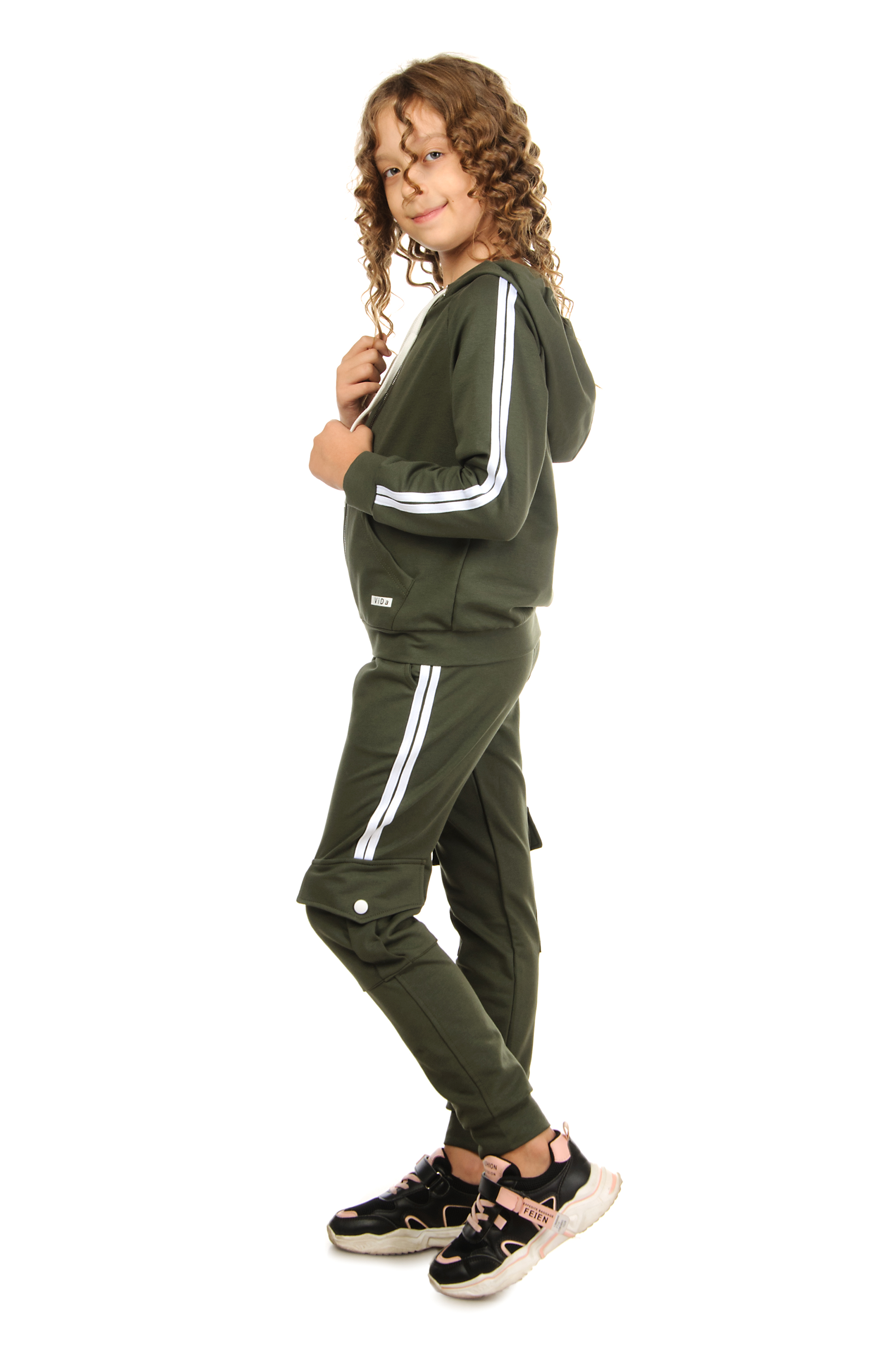 

Спортивный костюм ViDa 140 Хаки (227-3)