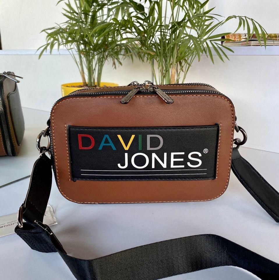 

Женская сумка кросс-боди David Jones Colors коньячная ДДК55