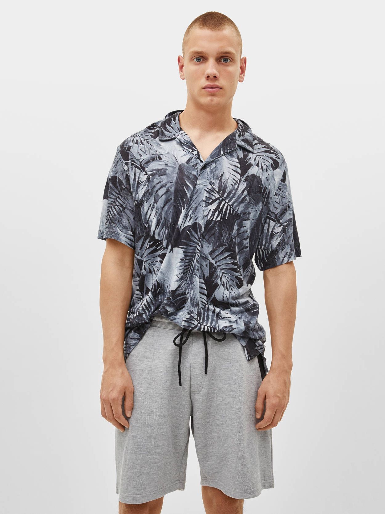 

Поло Bershka 2995-538-060 XS Графитовое