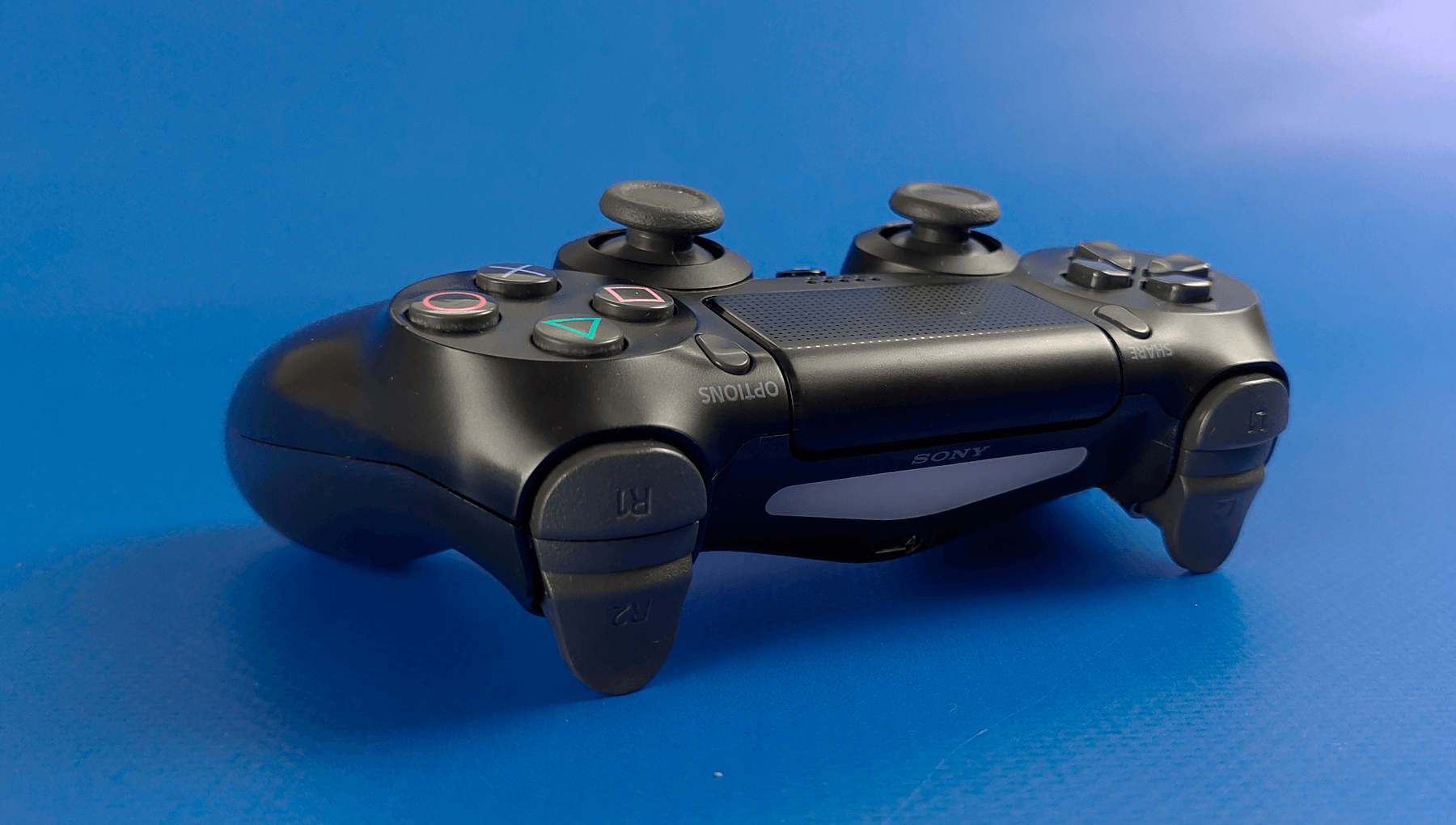 Геймпад Беспроводной Sony PlayStation 4 DualShock 4 Version 2 Black Б/У –  фото, отзывы, характеристики в интернет-магазине ROZETKA от продавца: RM  Store | Купить в Украине: Киеве, Харькове, Днепре, Одессе, Запорожье, Львове