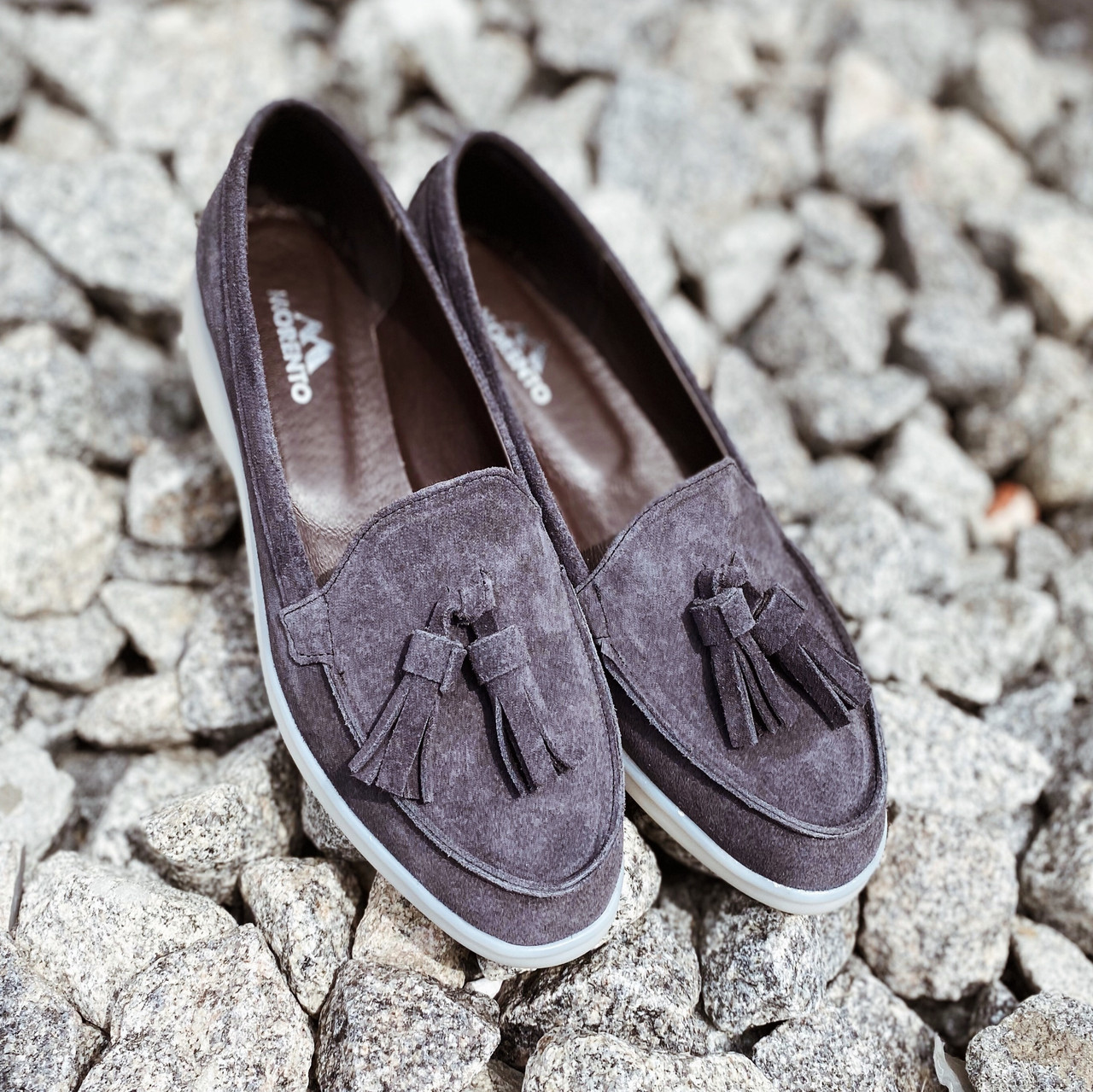 

Лоферы женские замшевые MORENTO с кисточками серые 39 р.