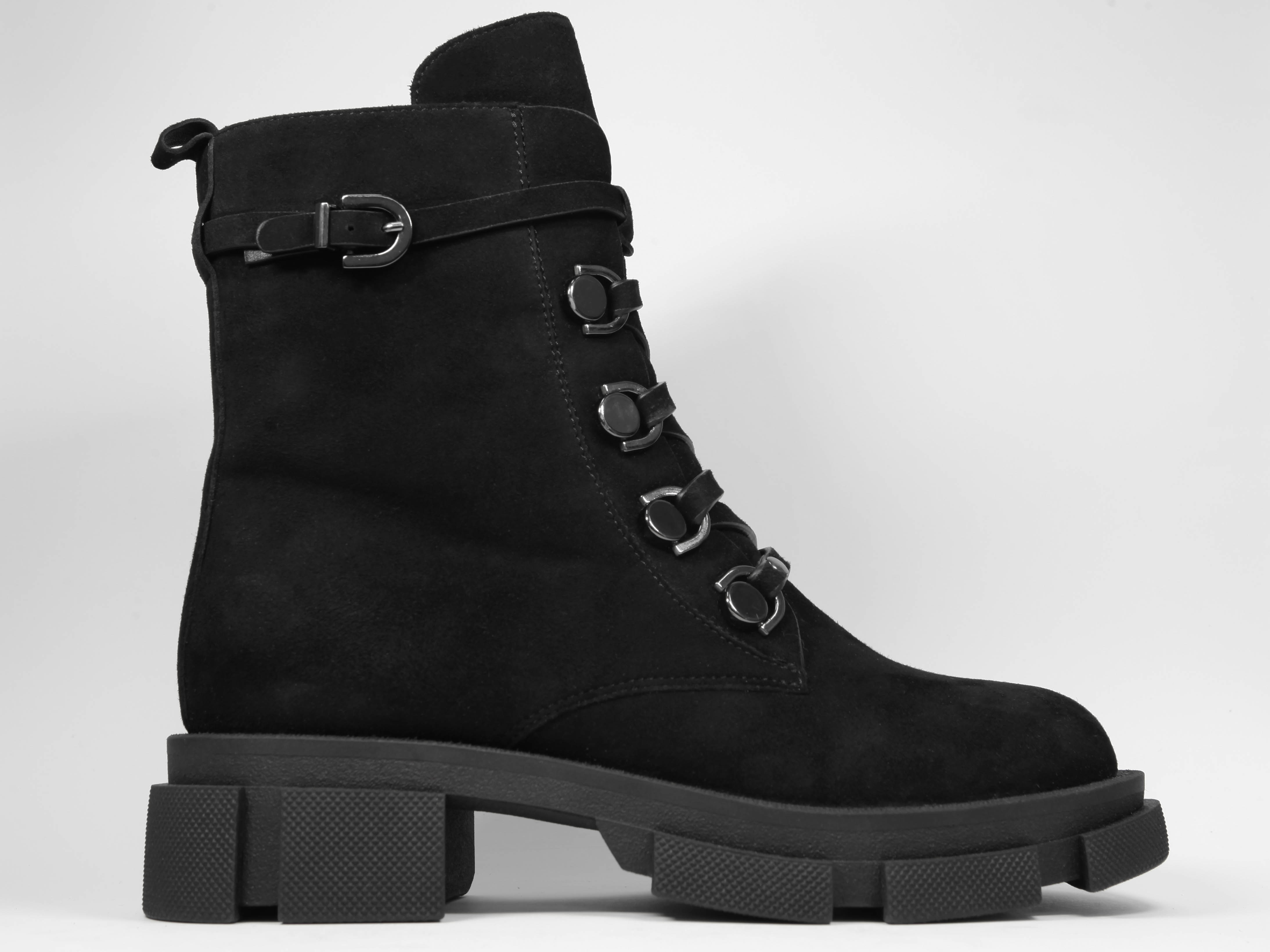 

Женские ботинки Fereski 1201-201 39 Черные (1201-201 BLK B01_W_tn)