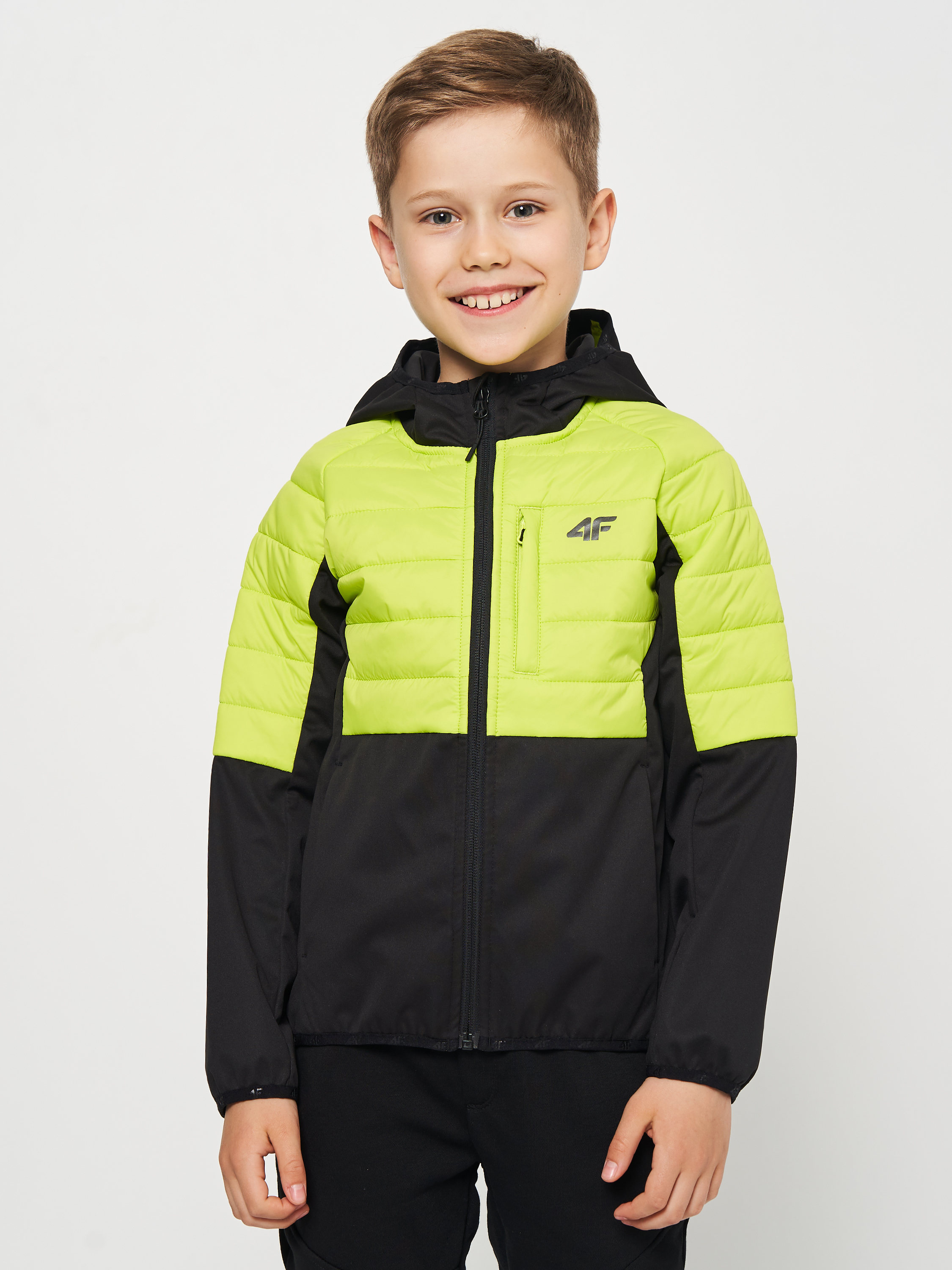 Акція на Дитяча демісезонна стьобана куртка для хлопчика 4F 4FJSS23TTJAM072-45S 128 см Зелена від Rozetka