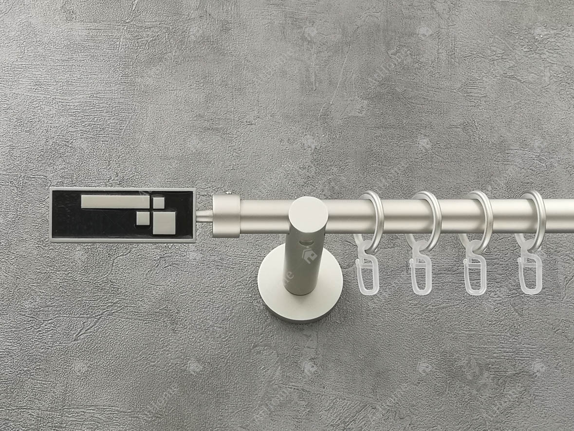 

Карниз Quadrum Терра 300 см одинарный универсальный Сатин 19 мм гладкая (кольца с крючками)