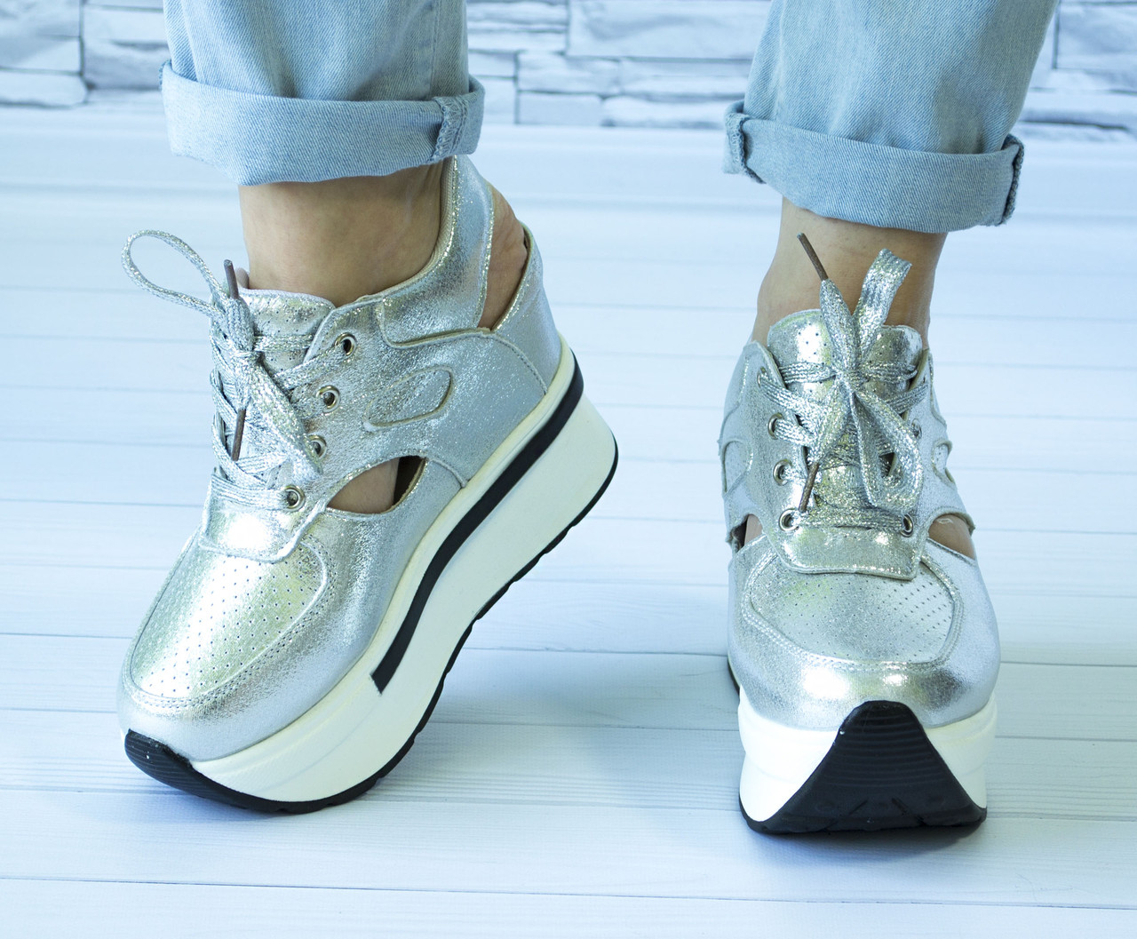 

Сникеры Veagia-ADA 765-7 silver 38 23,5 см b-360