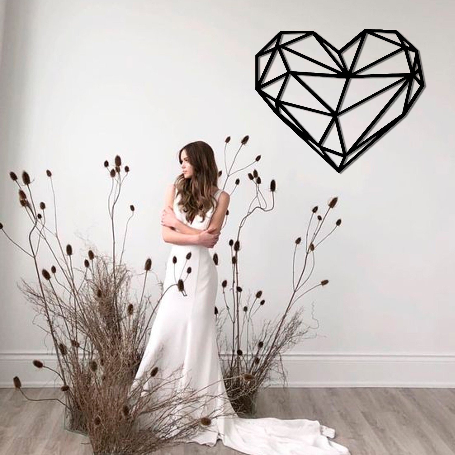 

Картина с дерева на стену Heart 100 см 300098