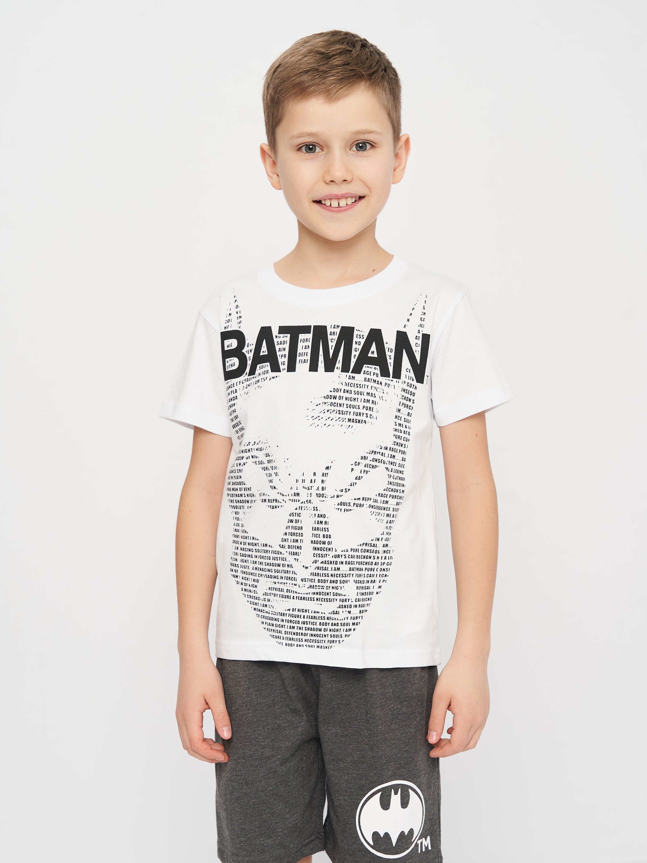 Акция на Піжама літня дитяча Disney Batman BAT 52 04 427 134 см Білий/Сірий от Rozetka