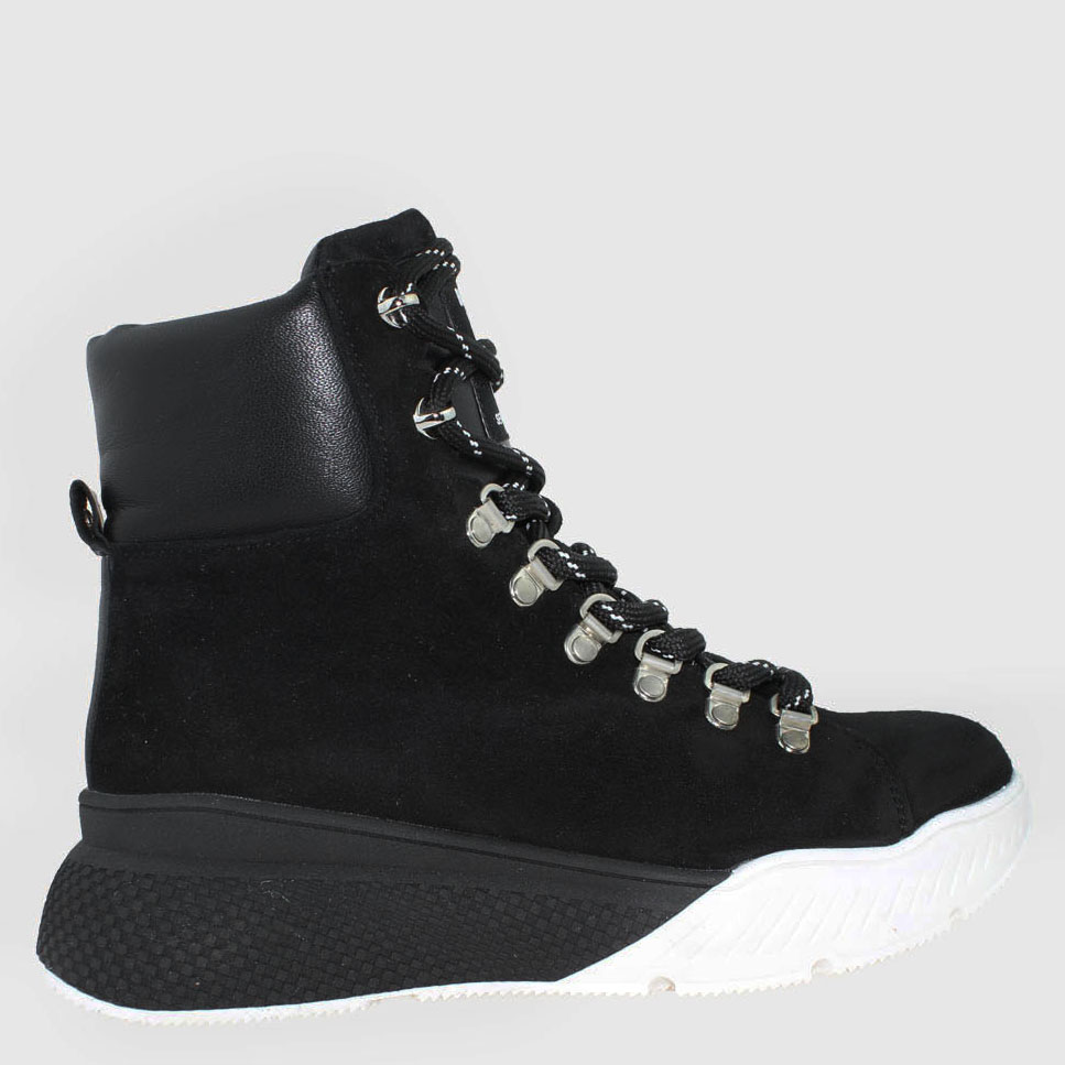 Акція на Жіночі зимові черевики високі Favi RF15651 37 23.5 см Чорні від Rozetka