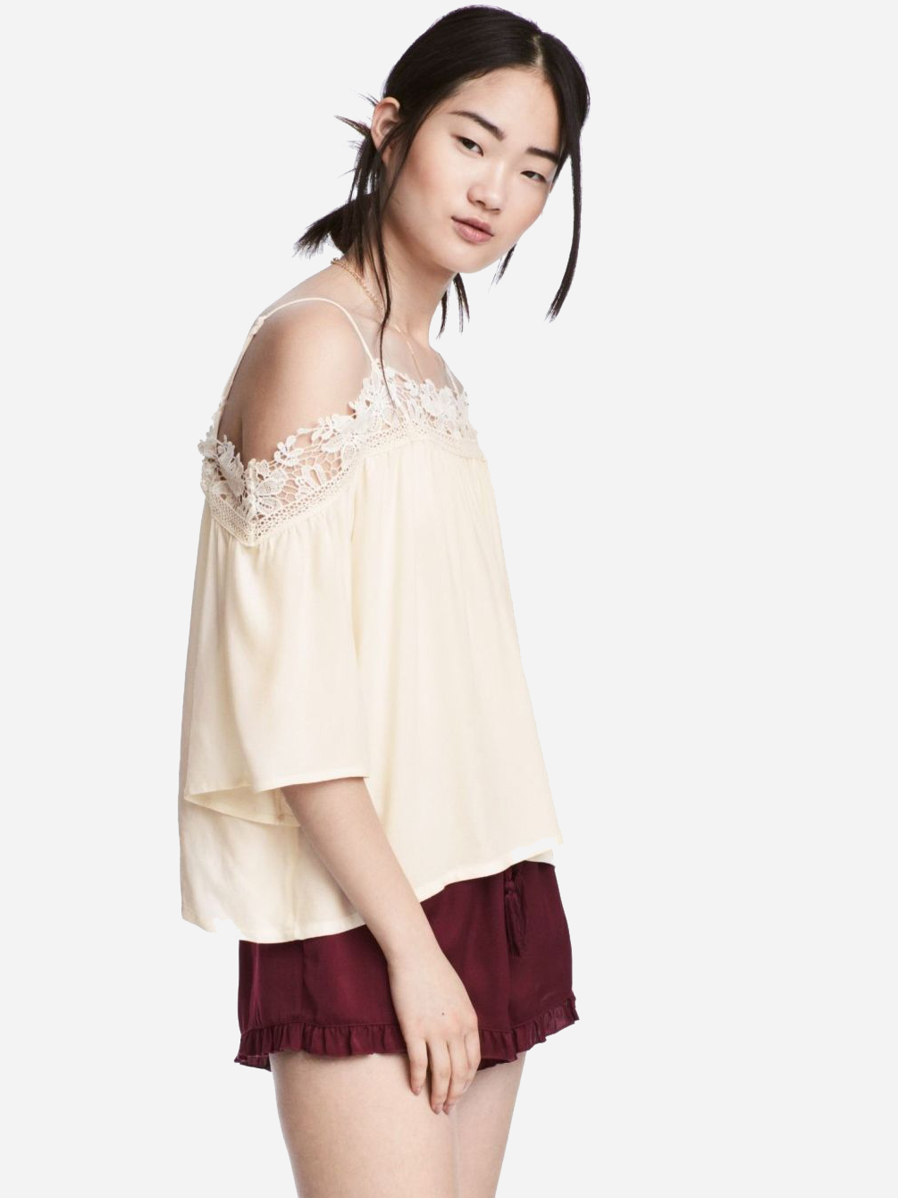 

Блузка H&M Divided 05084986 32 Кремовая