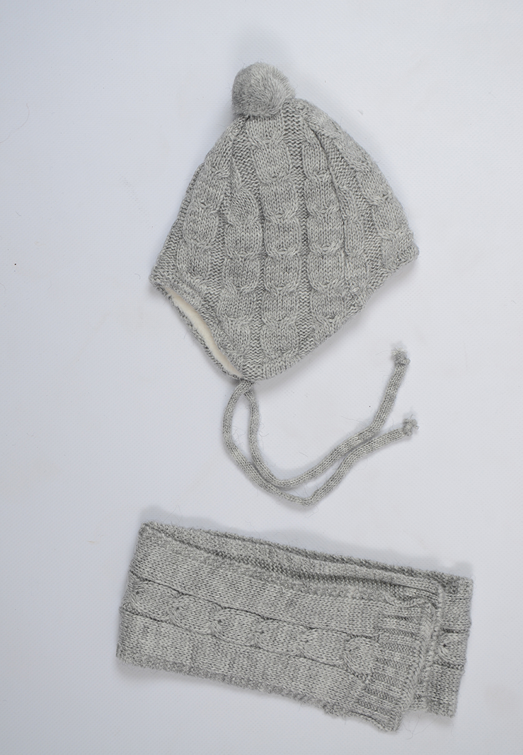 

Комплект шапочка шарф для девочки Mari-Knit 0850 р40 38см серый 57112