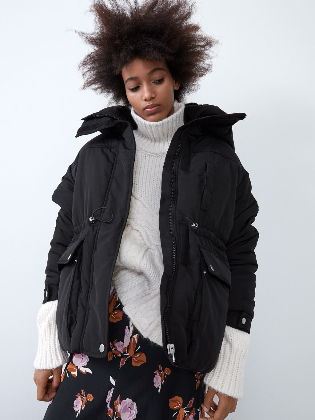 

Куртка Zara 01255223800 M Черная