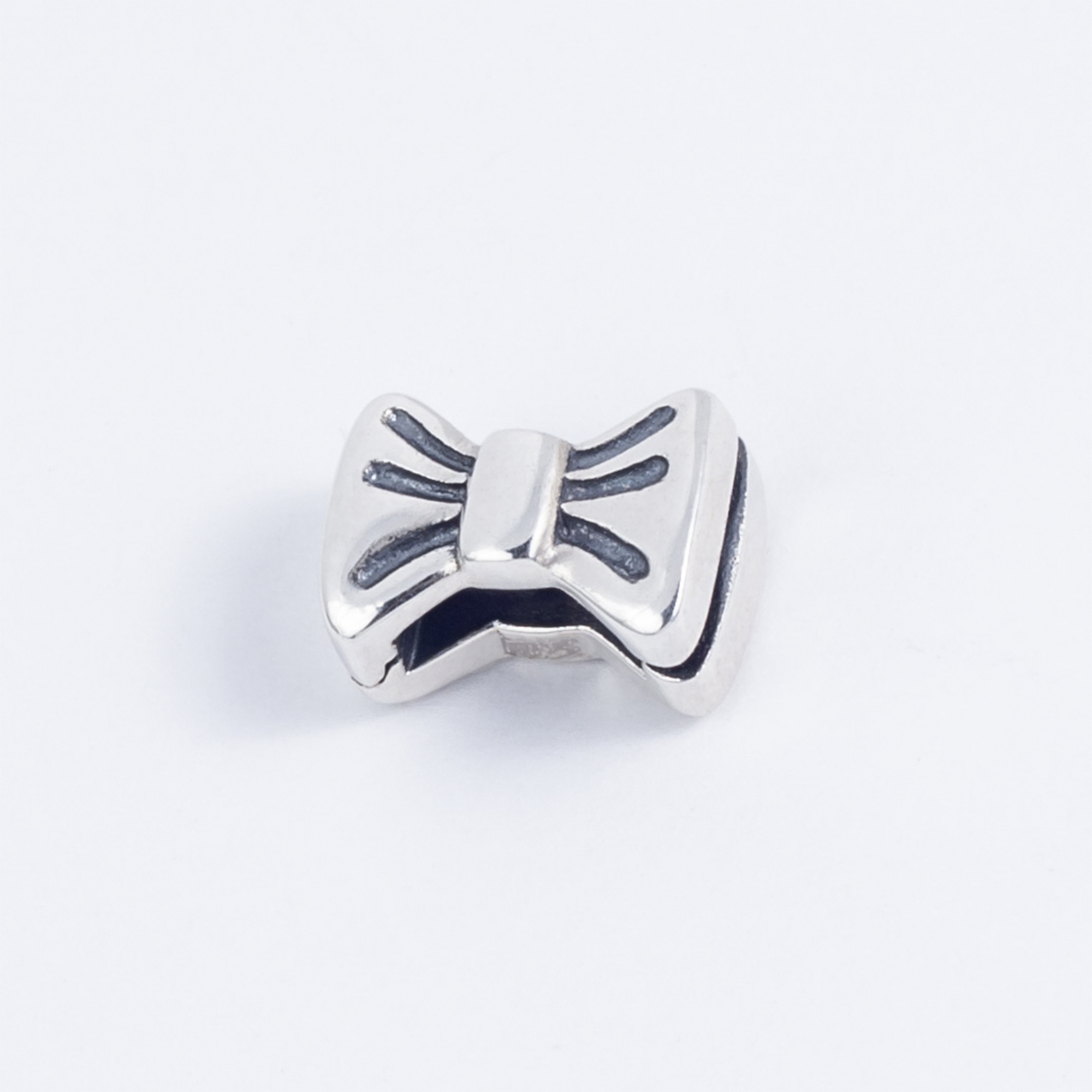 

Шарм Срібло 925 TOP Silver 2,83 г 580290
