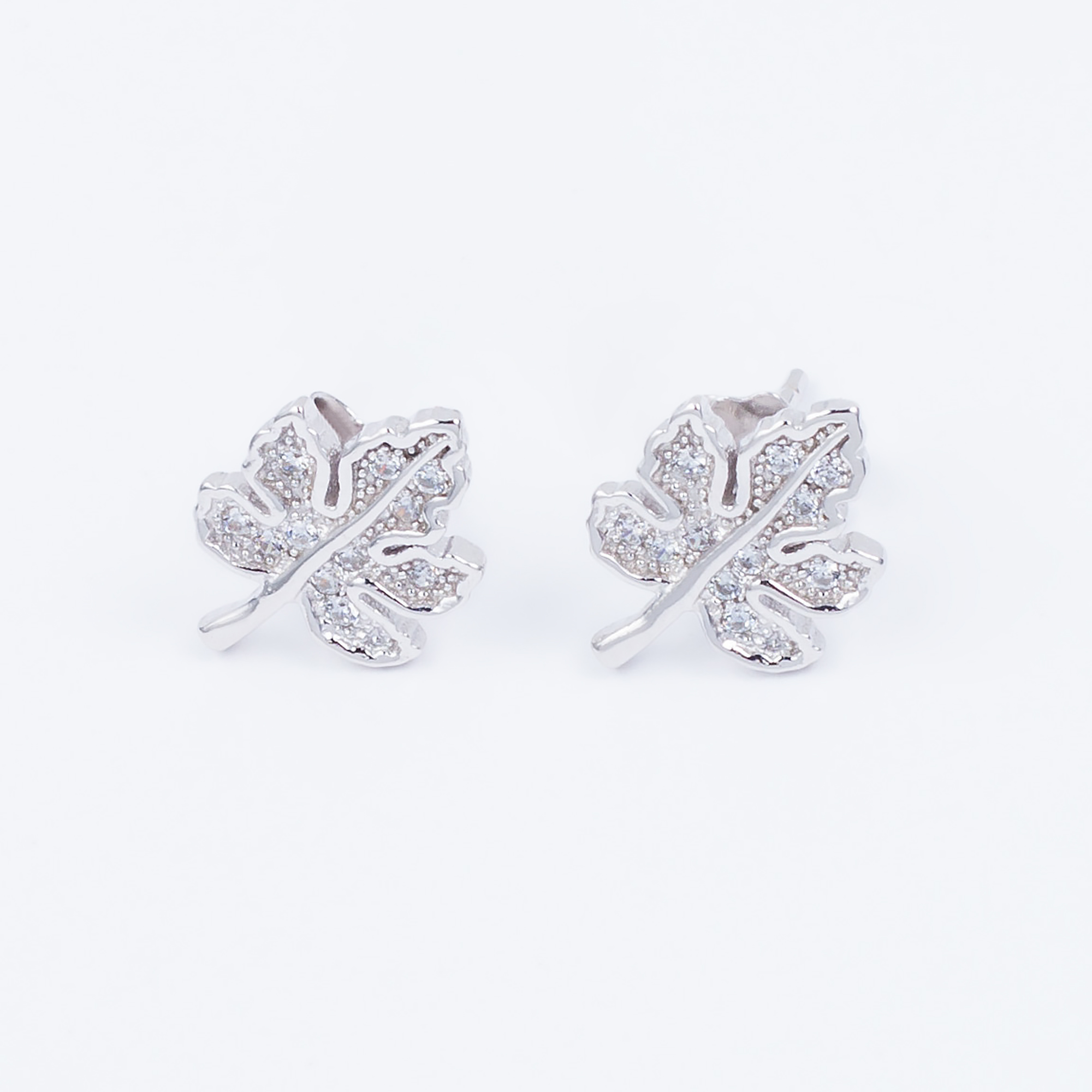

Сережки TOP Silver 1,82 г 520354б