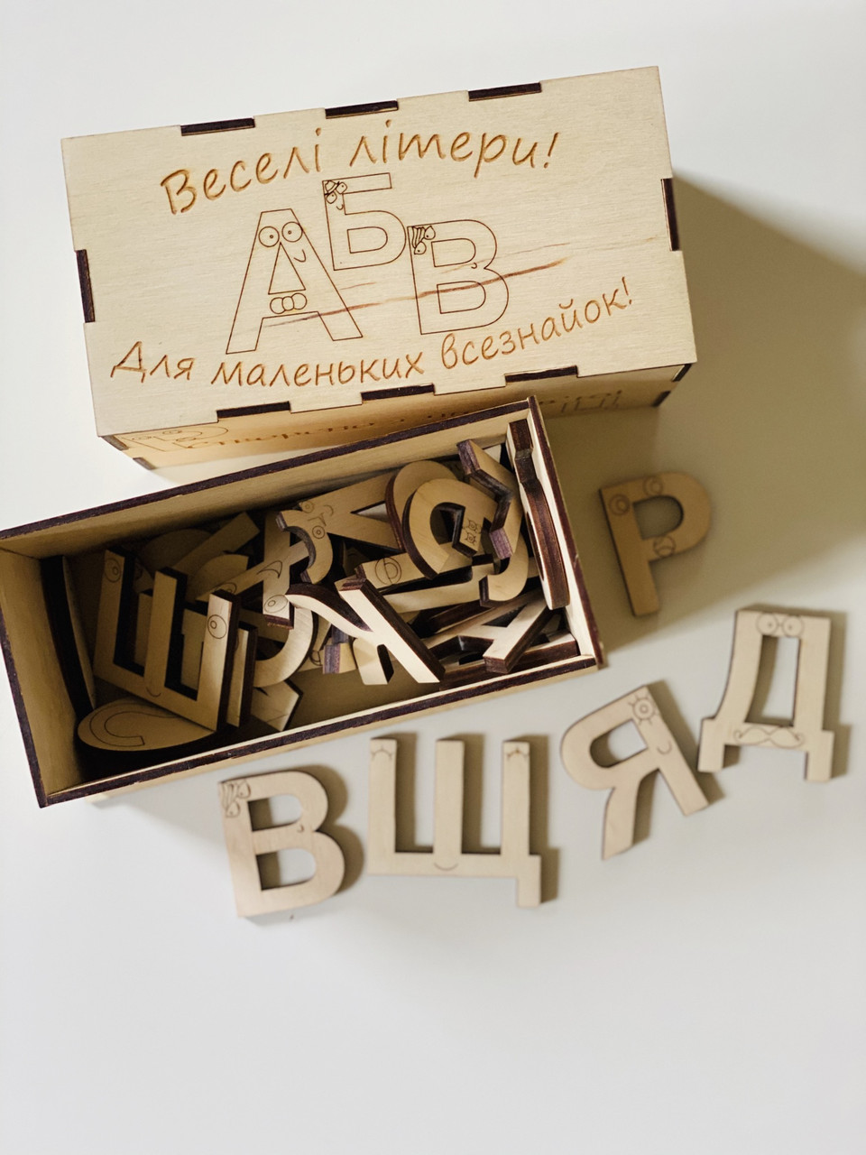 

Алфавит Intellect Wood деревянные буквы в коробке (b00010)
