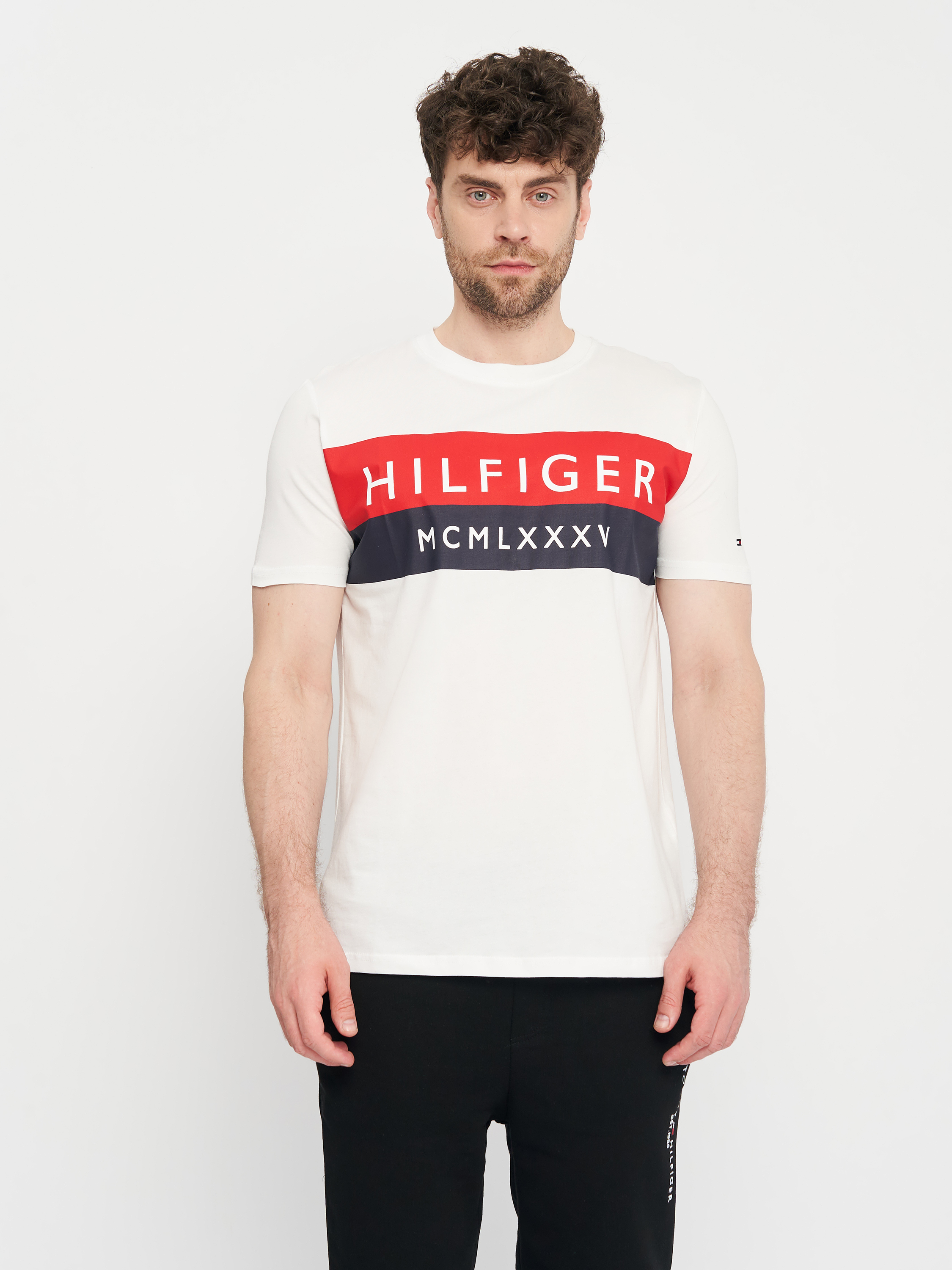 Акция на Футболка Tommy Hilfiger 11041.3 Xl 50 Біла от Rozetka