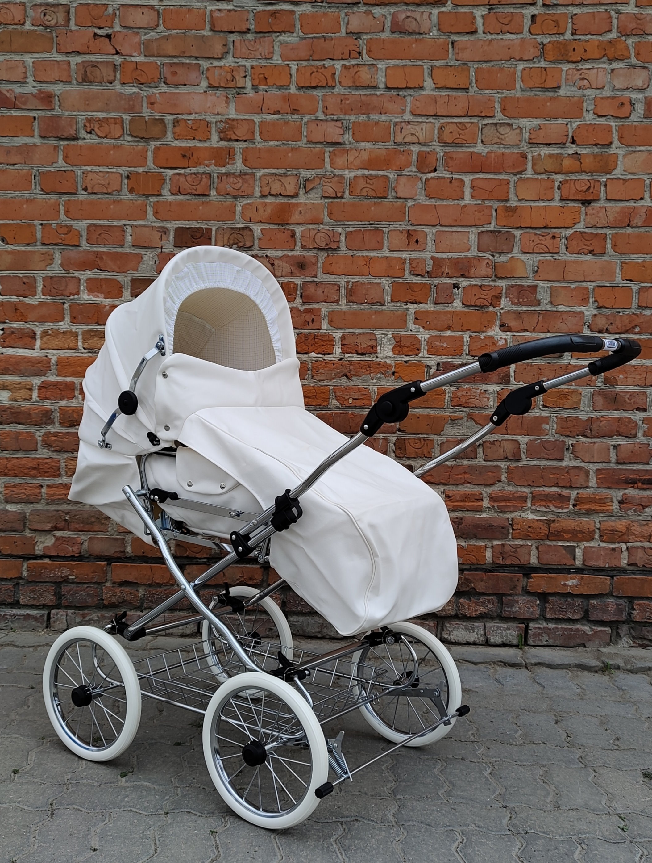 Eichhorn pram sales