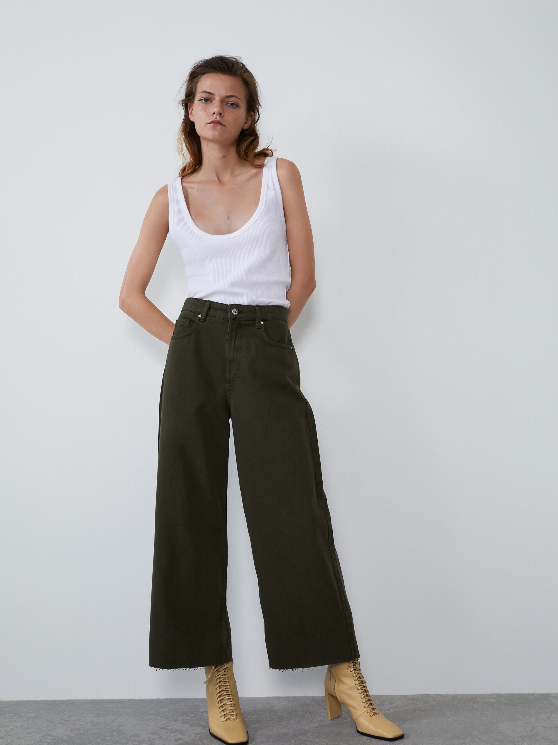 

Брюки Zara 5520/817/521 38 Зеленые