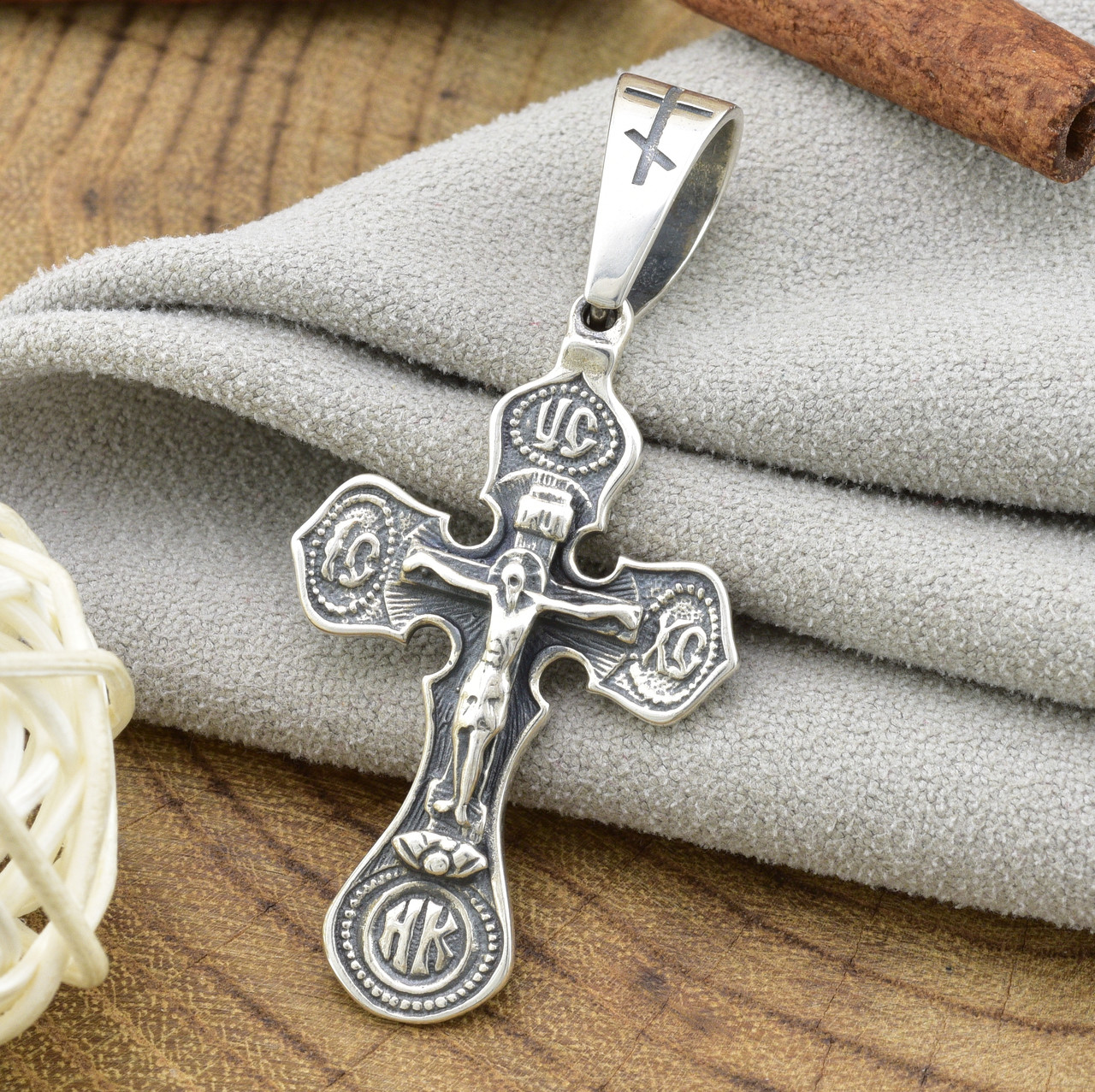 

Серебряный крестик Спаси и сохрани размер 48х22 мм вес 4.6 г