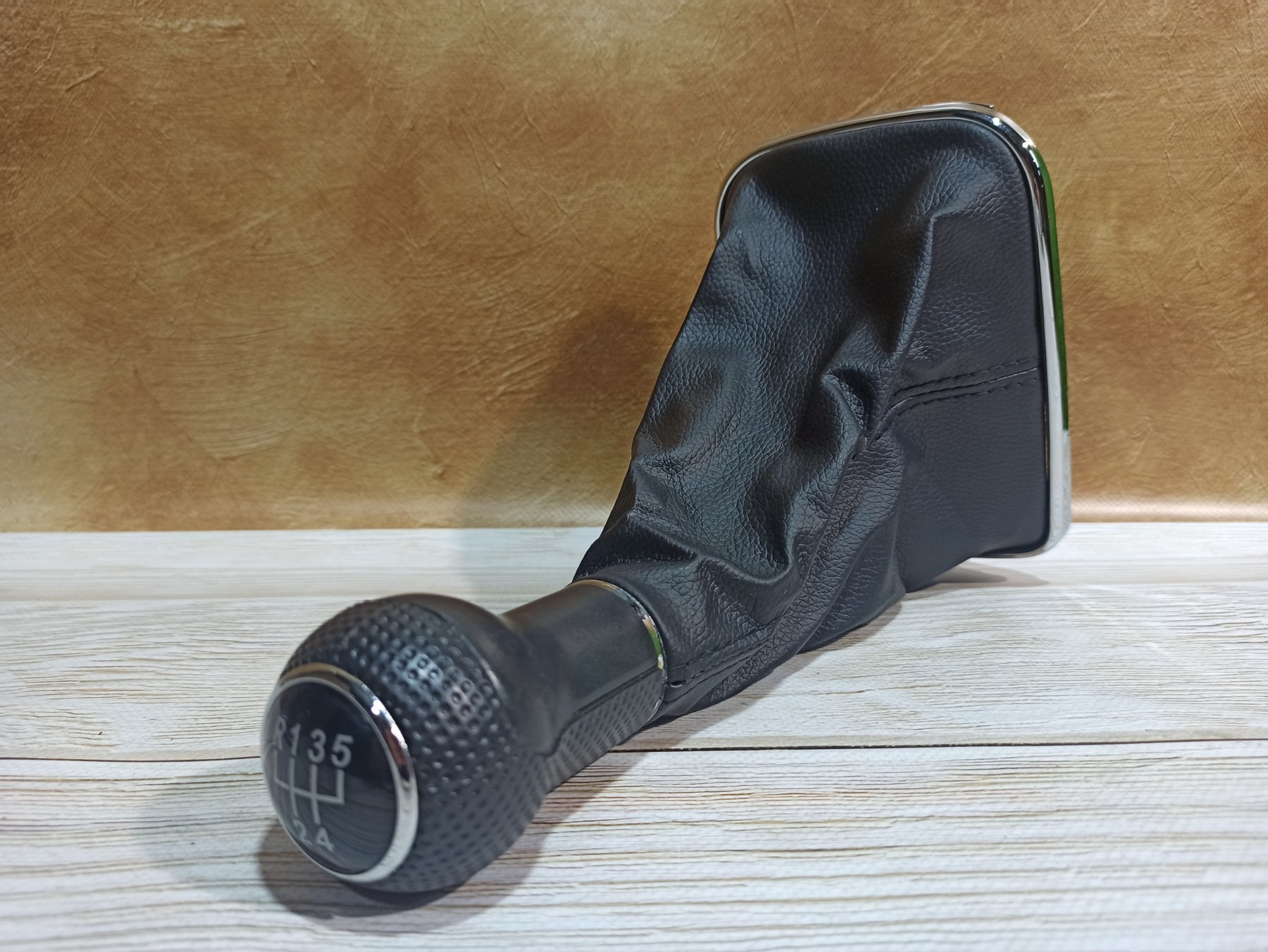 Чехол кулисы КПП набалдашник 5 ступка хром аналог Фольксваген ...