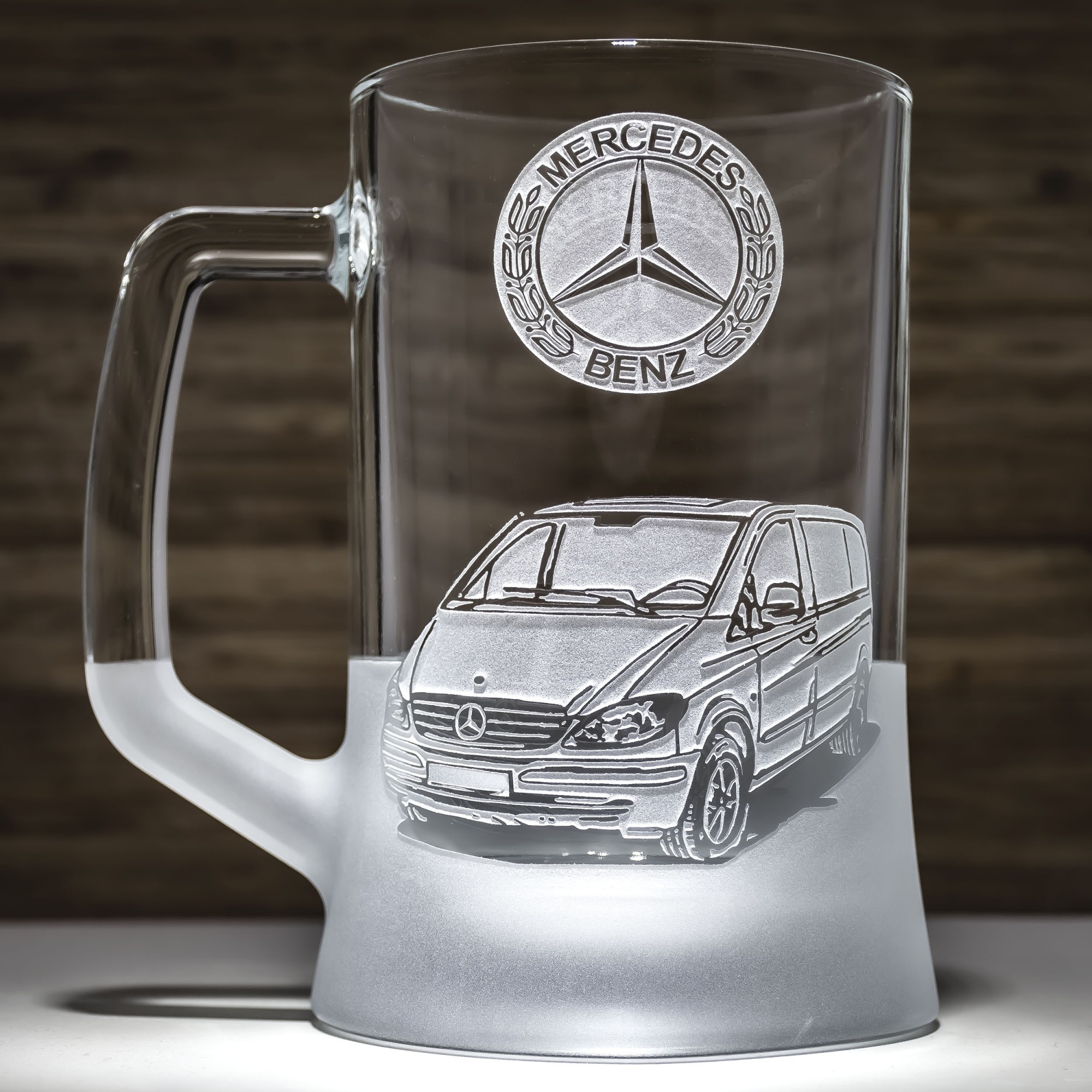 Подарок для автомобилиста Бокал для пива с гравировкой Mercedes Vito  SandDecor – фото, отзывы, характеристики в интернет-магазине ROZETKA от  продавца: Sand-D | Купить в Украине: Киеве, Харькове, Днепре, Одессе,  Запорожье, Львове