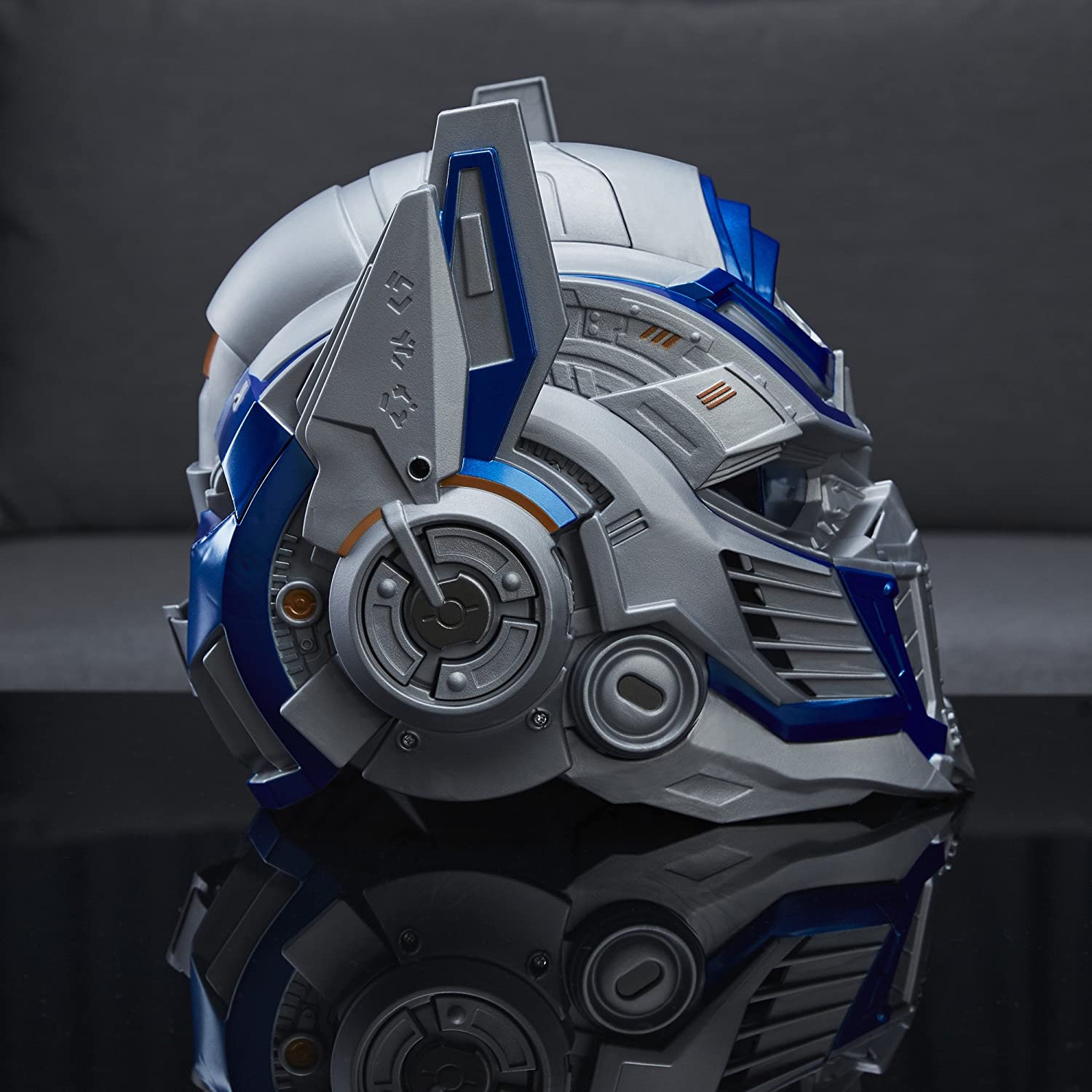 Трансформеры: Шлем Бамблби (Transformers Studio Series Bumblebee Showcase Helmet)