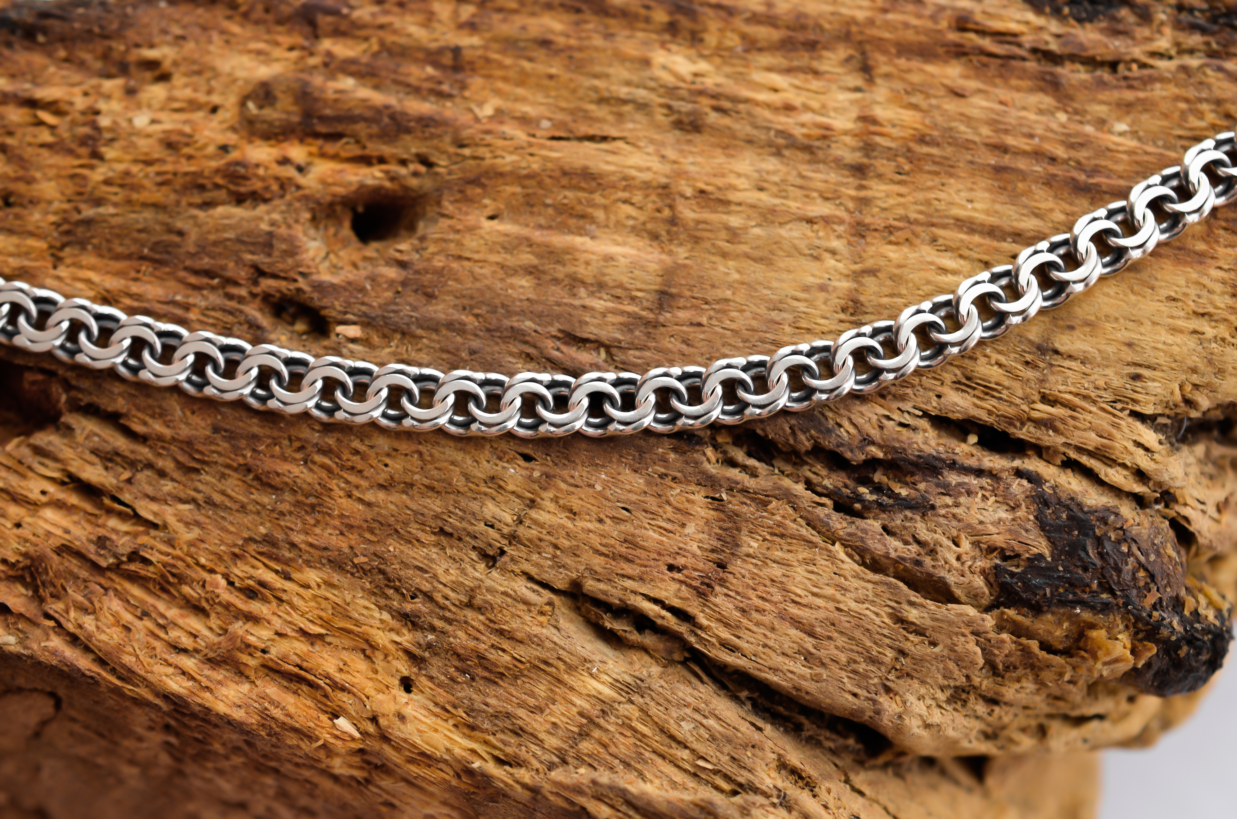 

Мужской серебряный браслет Meridian 925 пробы Плоский запилянный бисмарк в чернении 19 размер 24122/119