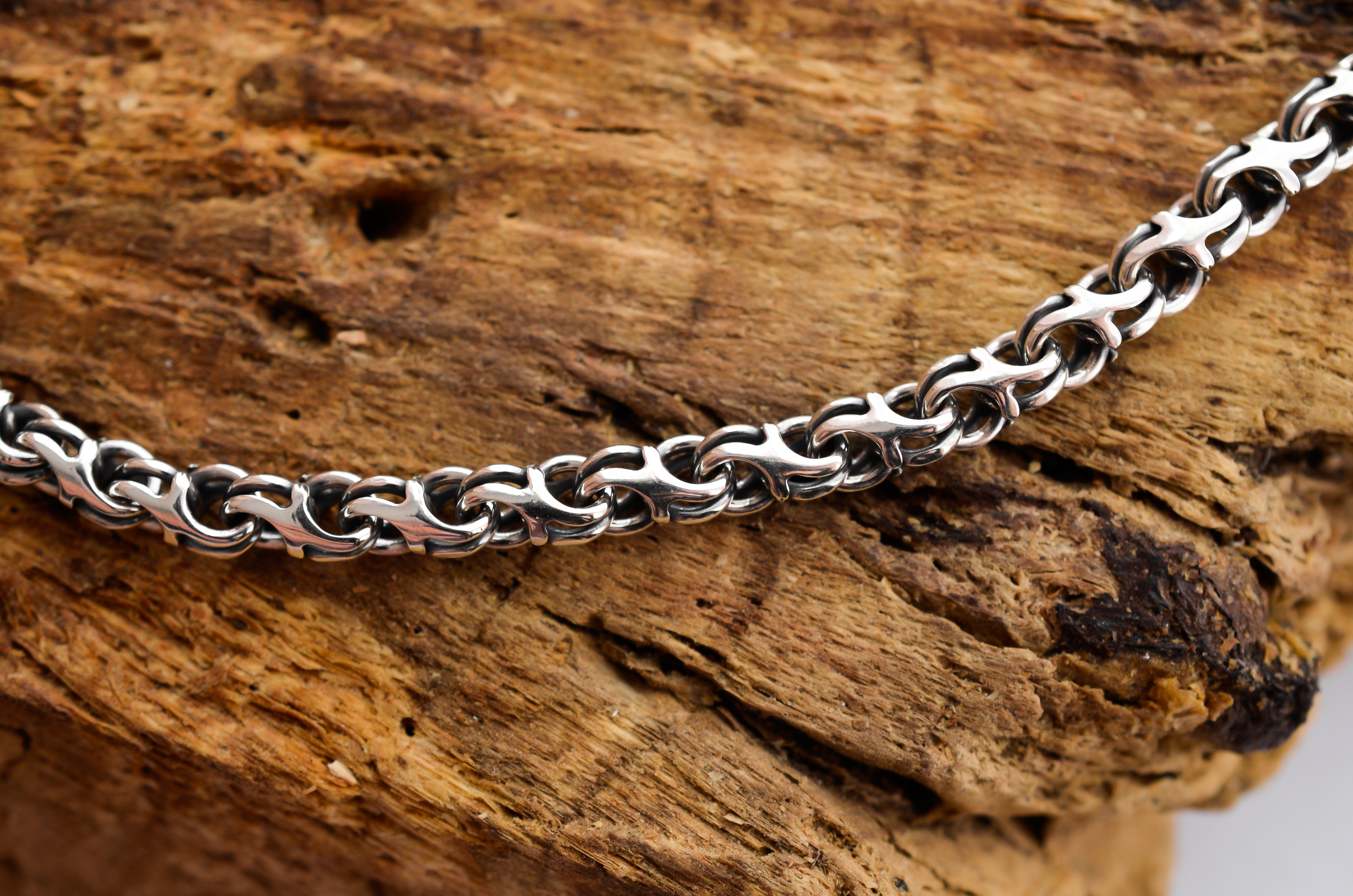 

Мужской серебряный браслет Meridian 925 пробы Обратный круглый бисмарк в чернении 23 размер 2412323