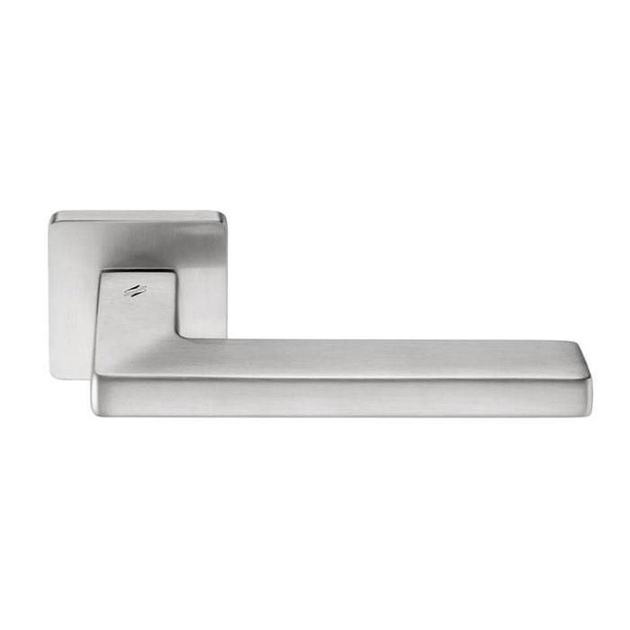 

Ручка на розетке Colombo Esprit BT 11 30348 матовый хром