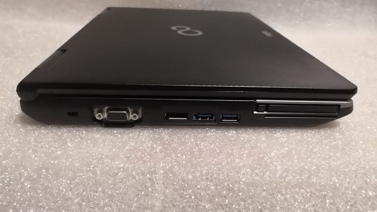 fujitsu lifebook sh760