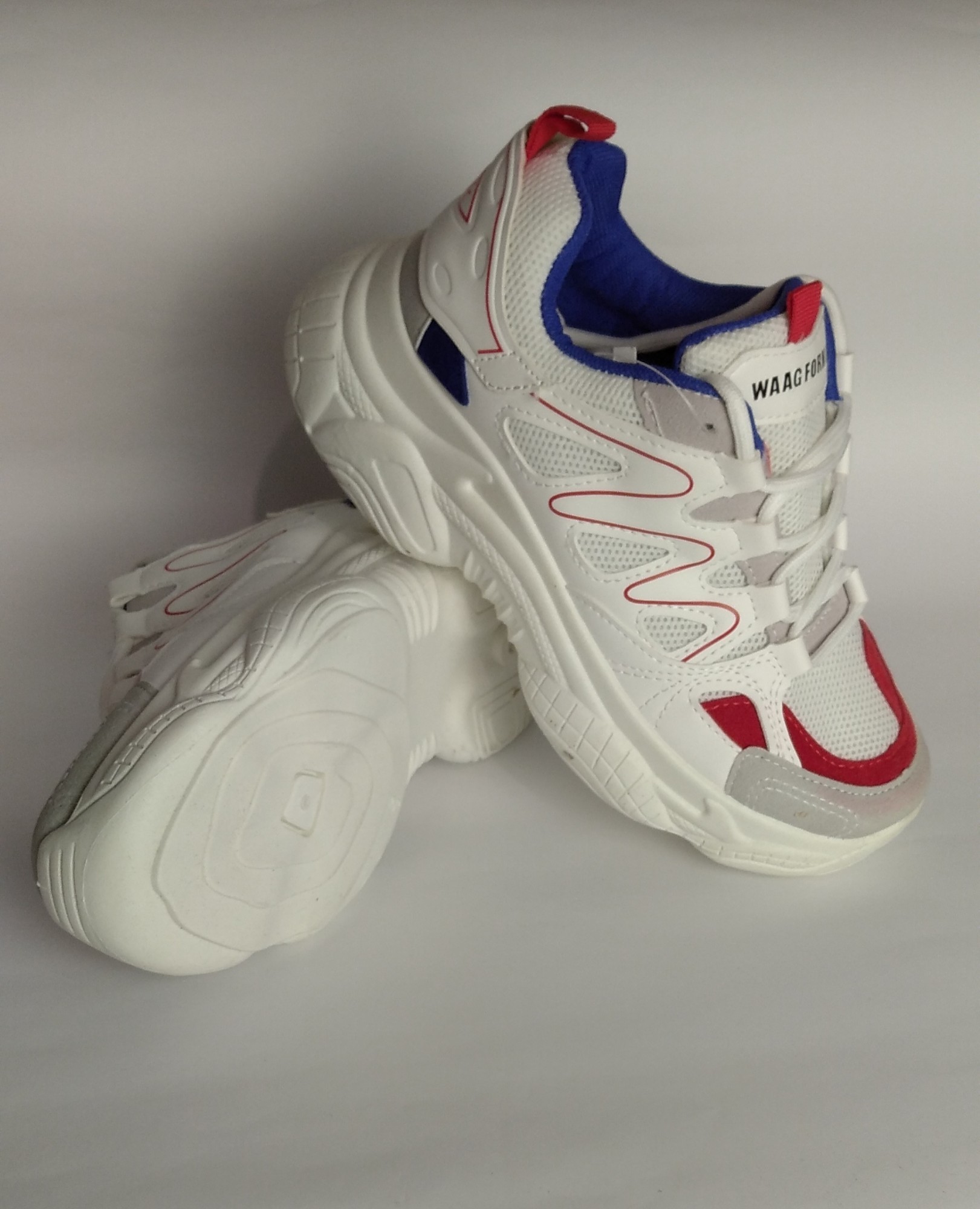 

Violeta А123 white-red 37 22.5 cм