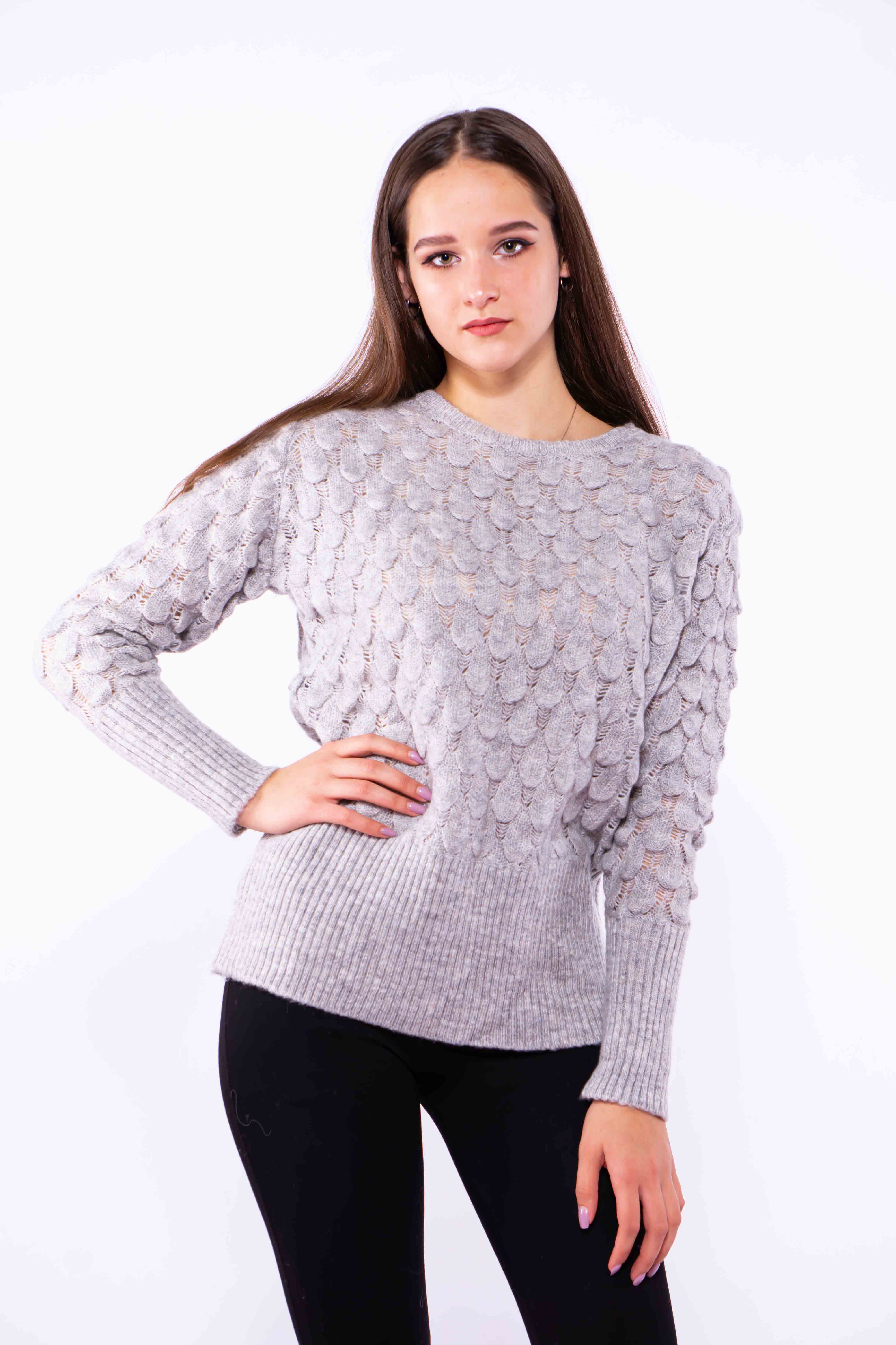 

Свитер с необычной вязкой Time of Style 32P21-1611 S/M Светло-серый
