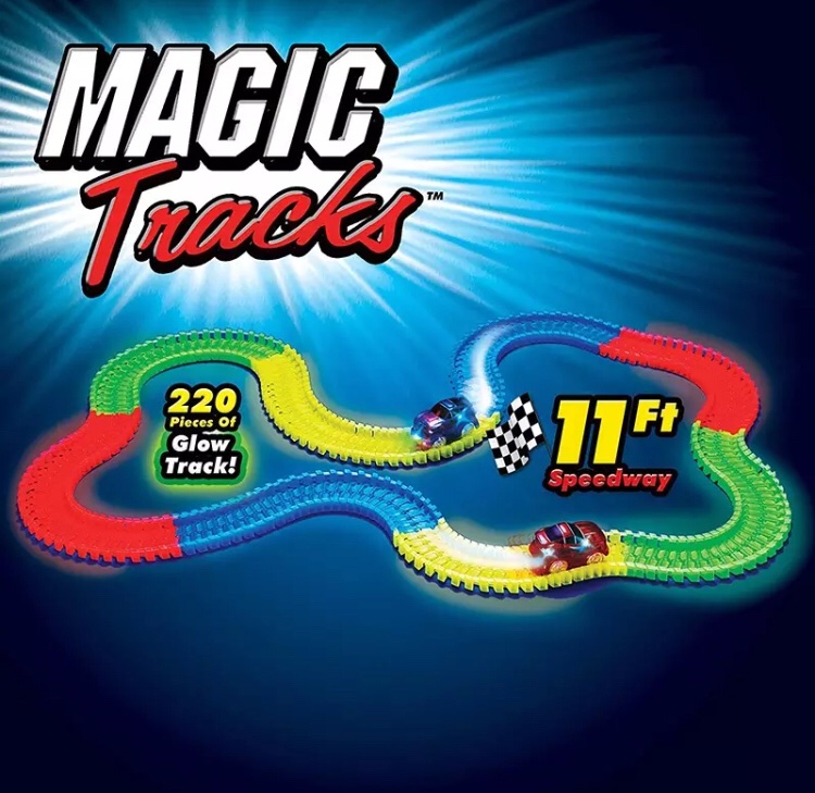 

Конструктор авто трек гоночная трасса Magic Tracks 220 деталей + мост+ 1 машинка светящаяся в темноте , длина 3 метра (18111134)