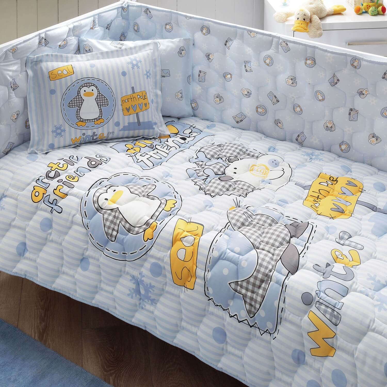 

Набор в кроватку с бортиками и одеялом TAC Snow Friends Blue (6 предметов)