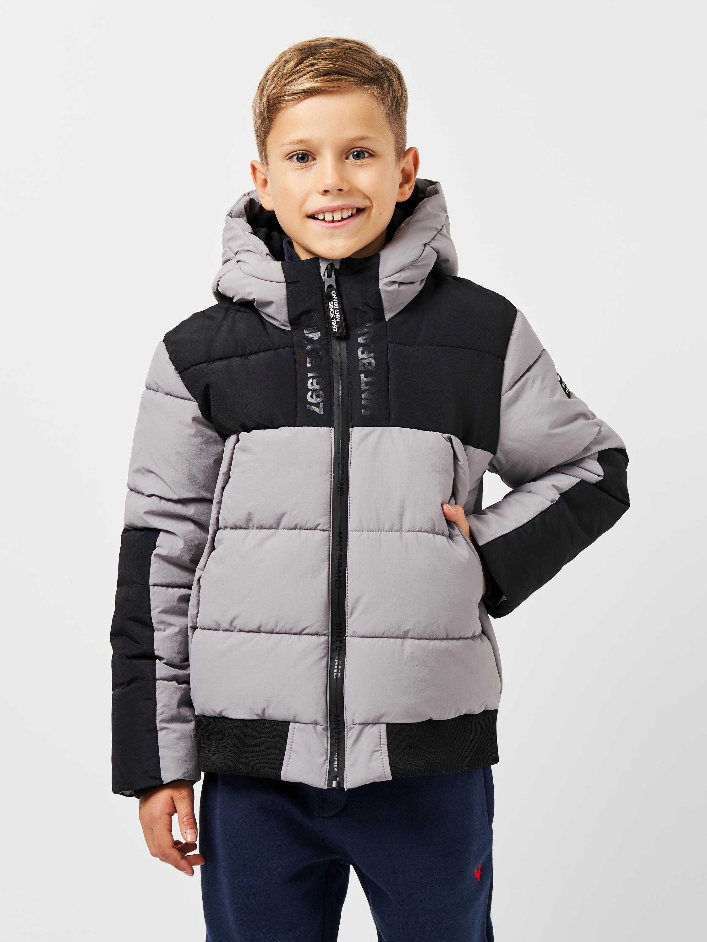 Акция на Дитяча зимова куртка для хлопчика Minoti festival 6 39641TEN 128-134 см Сіра от Rozetka