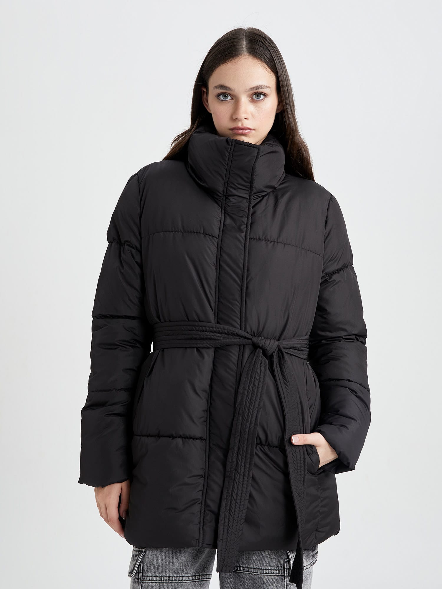 Акція на Куртка зимова жіноча DeFacto A1261AX-BK27 S Black від Rozetka