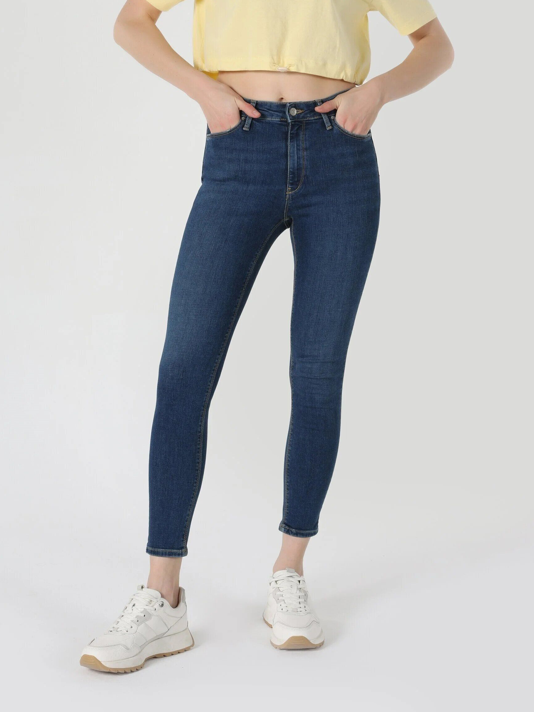 Акція на Джинси Skinny жіночі Colin's 759 Lara CL1062190DN09242 26-32 Темно-сині від Rozetka